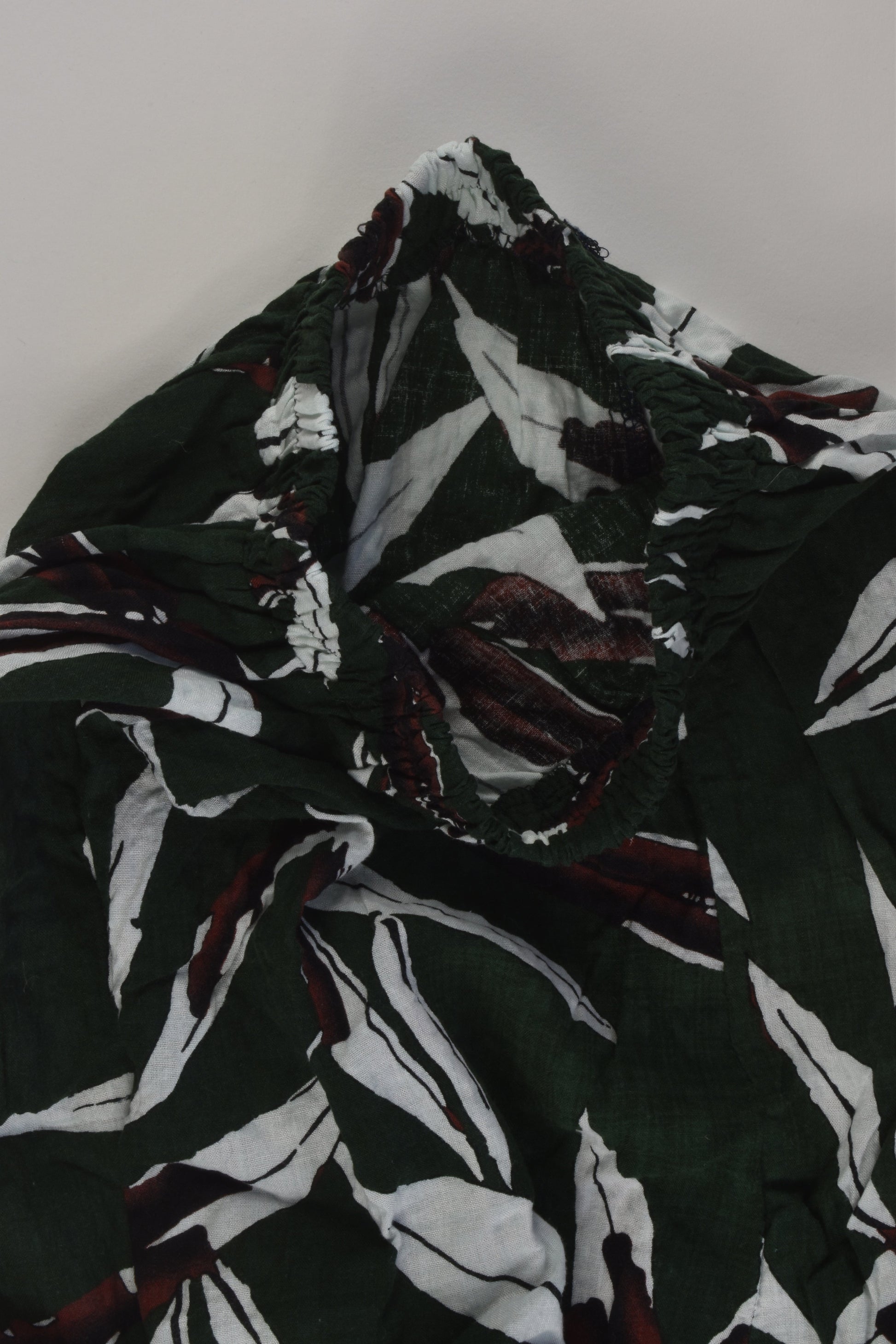 Brand Unknown Size approx 3 Harem Pants