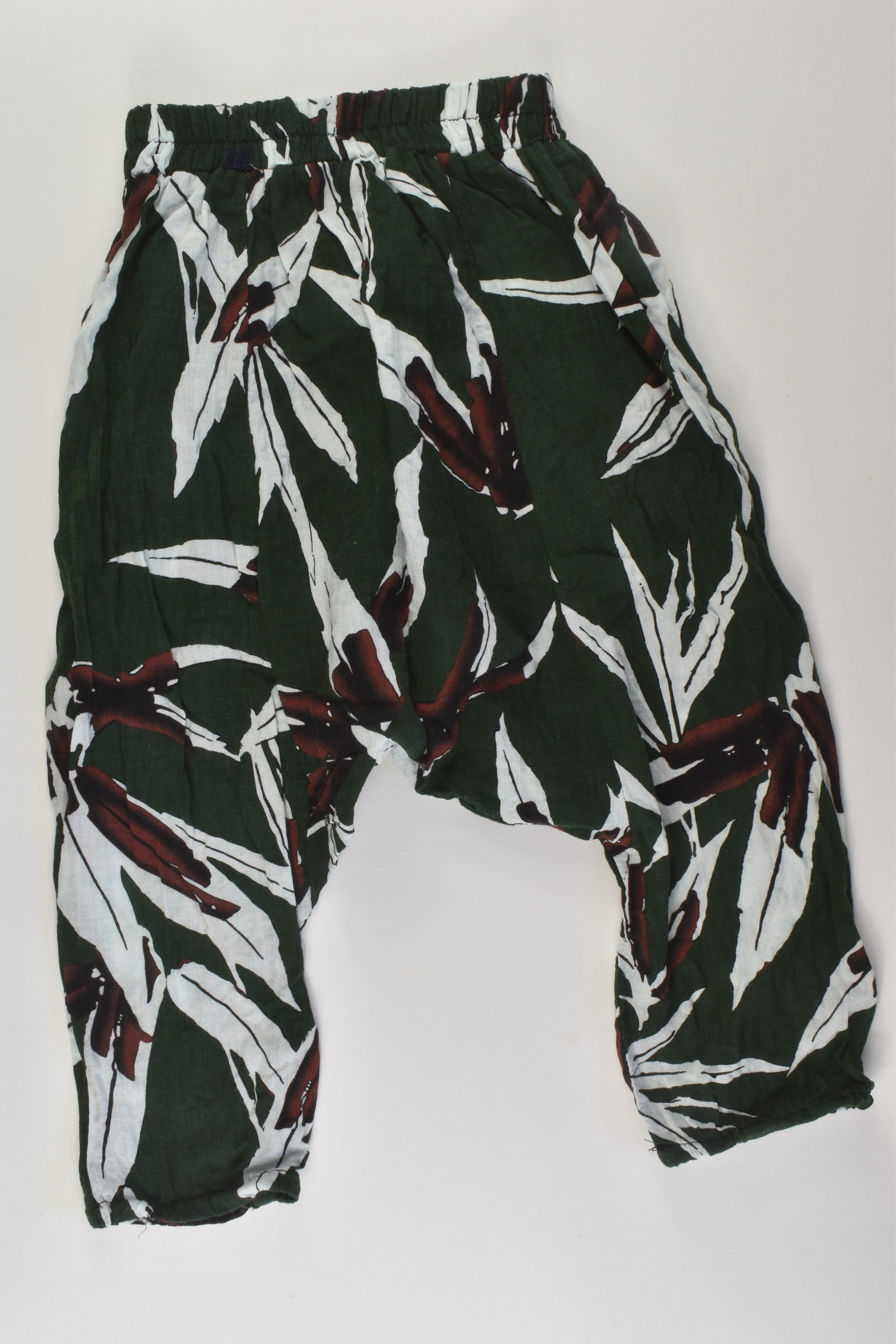 Brand Unknown Size approx 3 Harem Pants