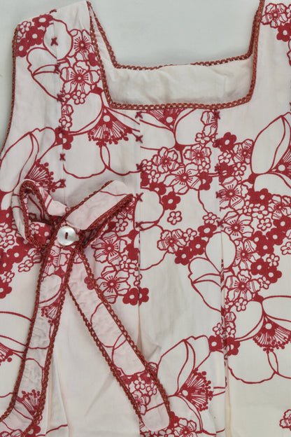 Brand Unknown Size approx 3 Lined Floral Dress