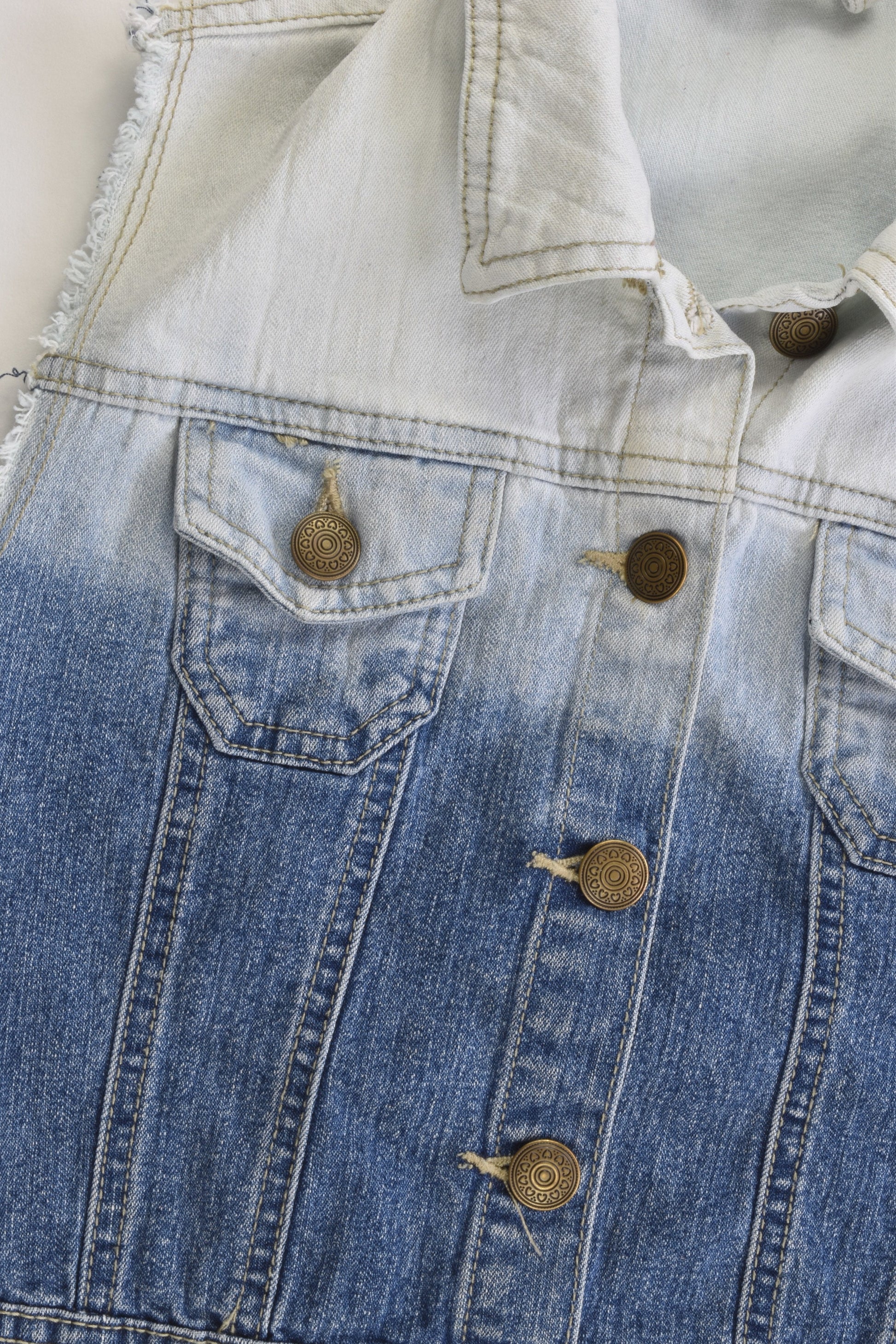 Brand Unknown Size approx 5-6 Stretchy Denim Vest