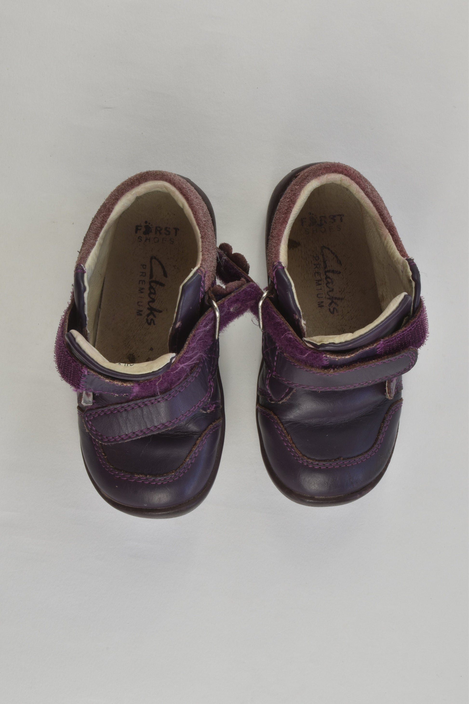 Clarks Premium Size 6 Leather Shoes