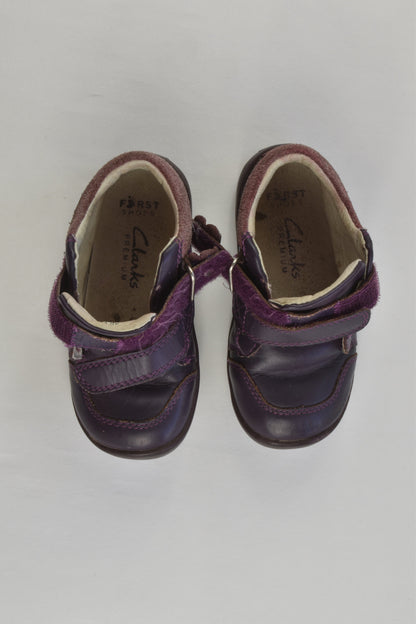 Clarks Premium Size 6 Leather Shoes