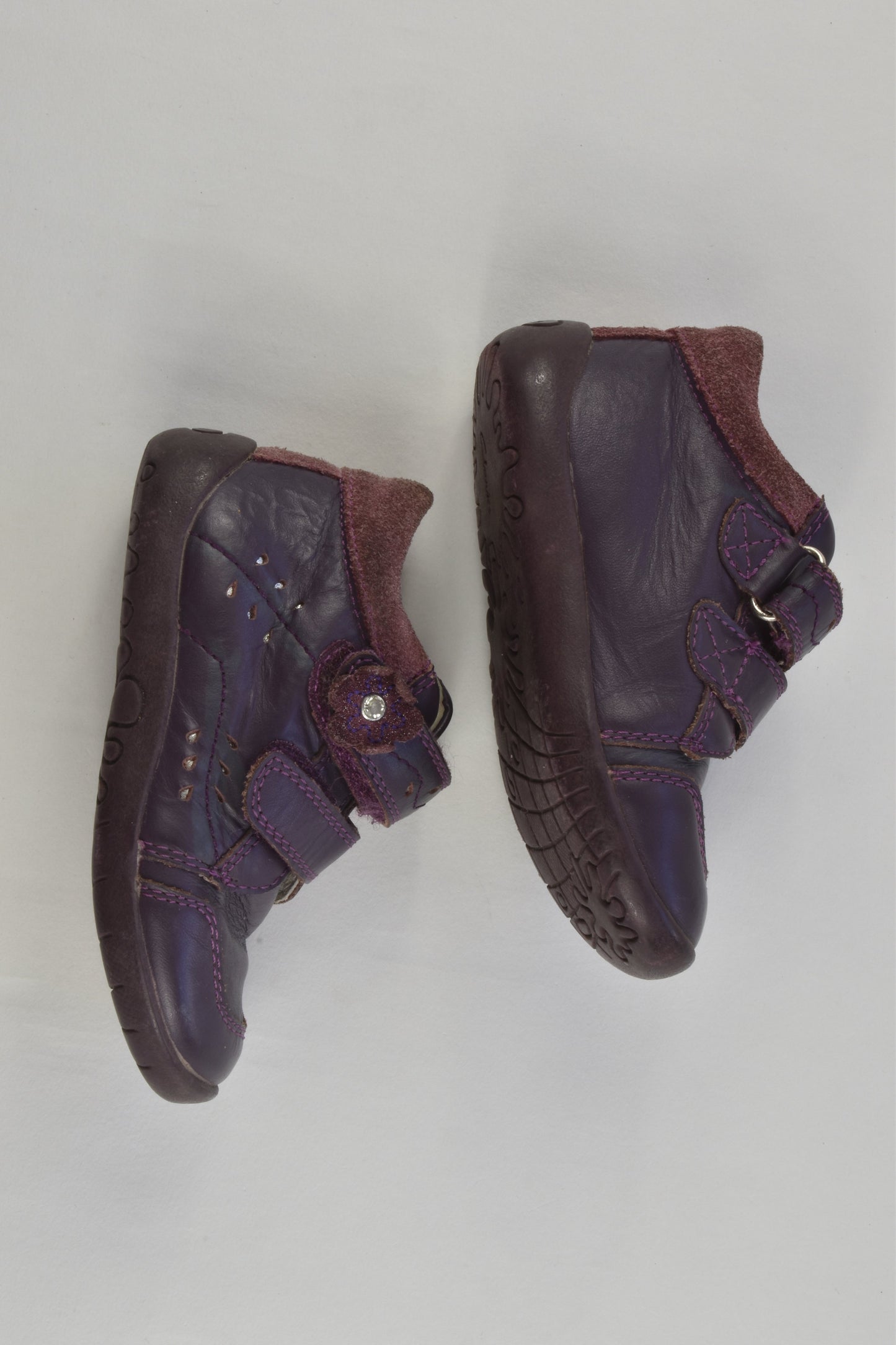 Clarks Premium Size 6 Leather Shoes