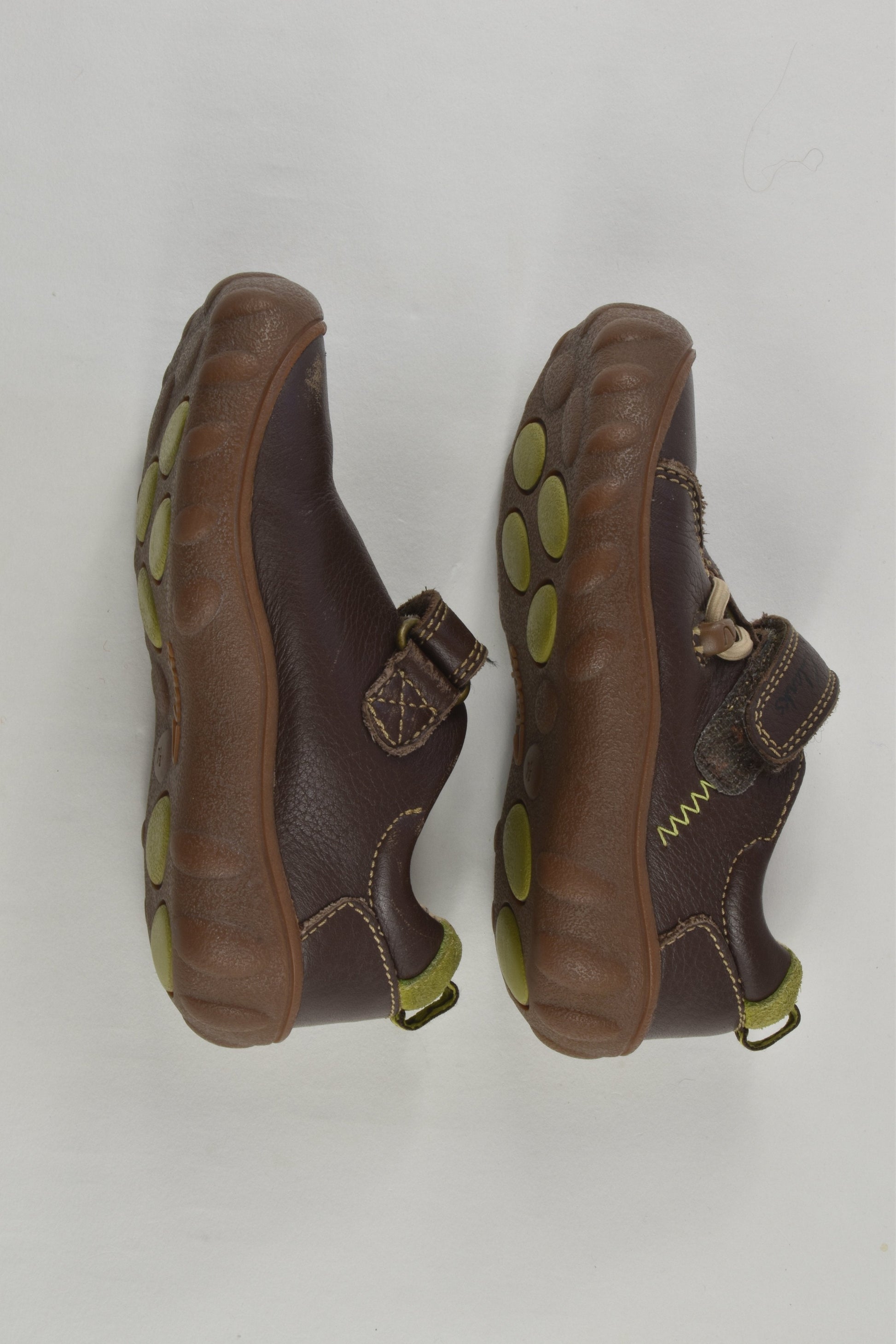Clarks Size 7.5 Shoes