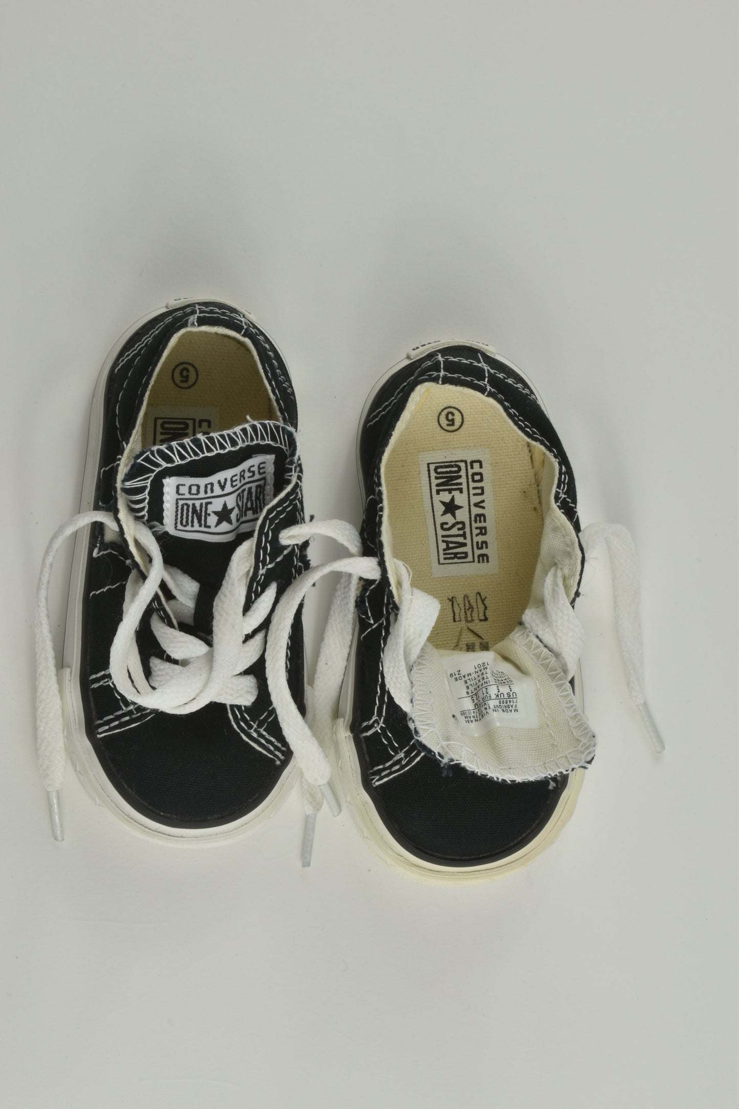 Converse One Star Size 5 Shoes