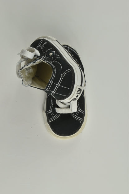 Converse One Star Size 5 Shoes