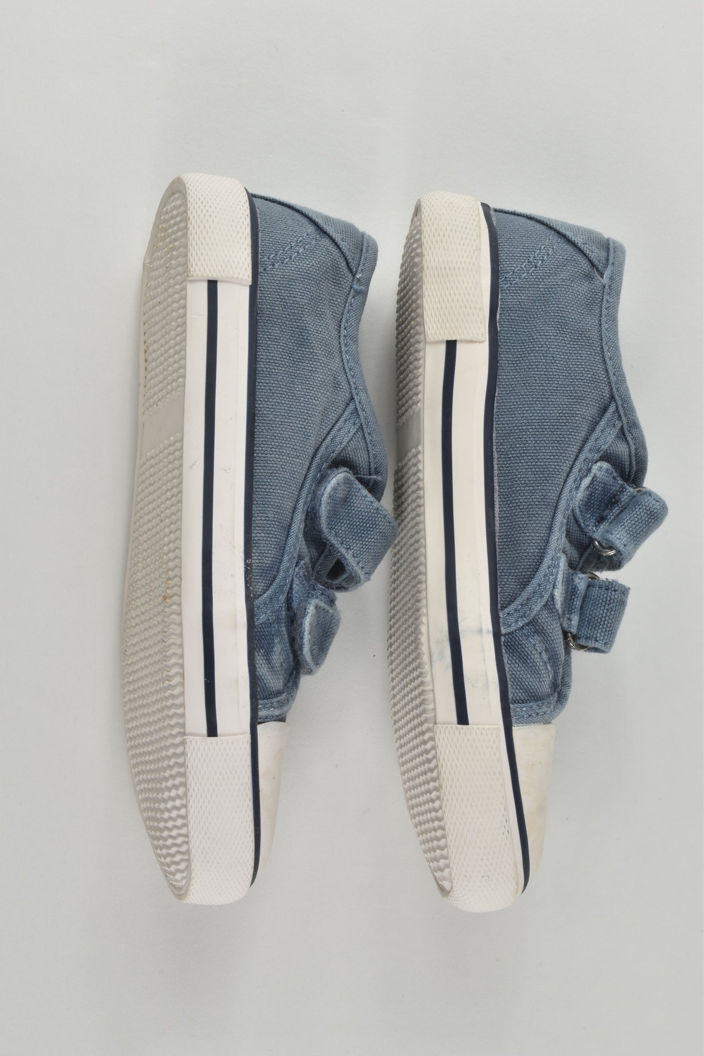 Cotton On Kids Size 11 Shoes