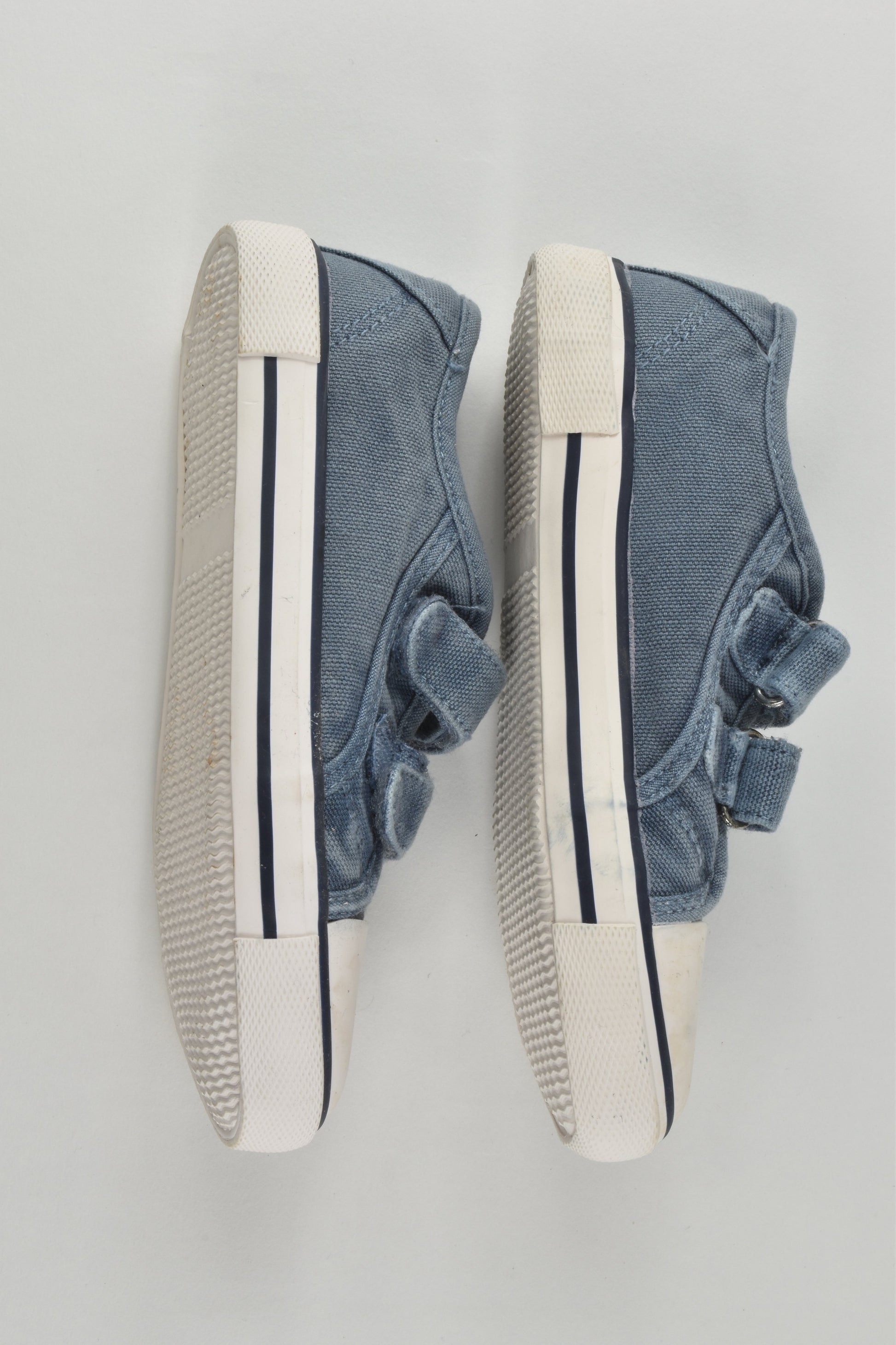 Cotton On Kids Size 11 Shoes