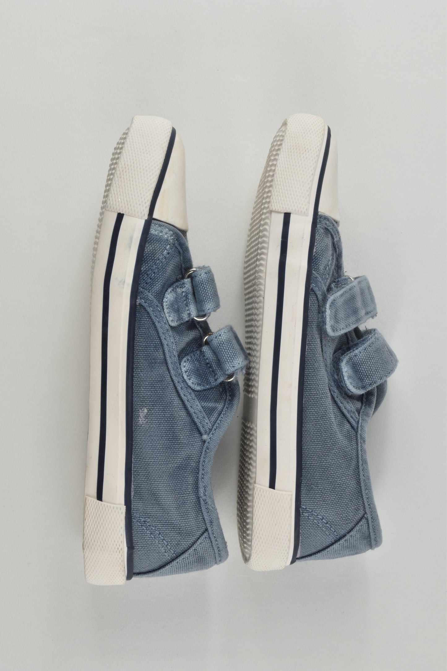 Cotton On Kids Size 11 Shoes