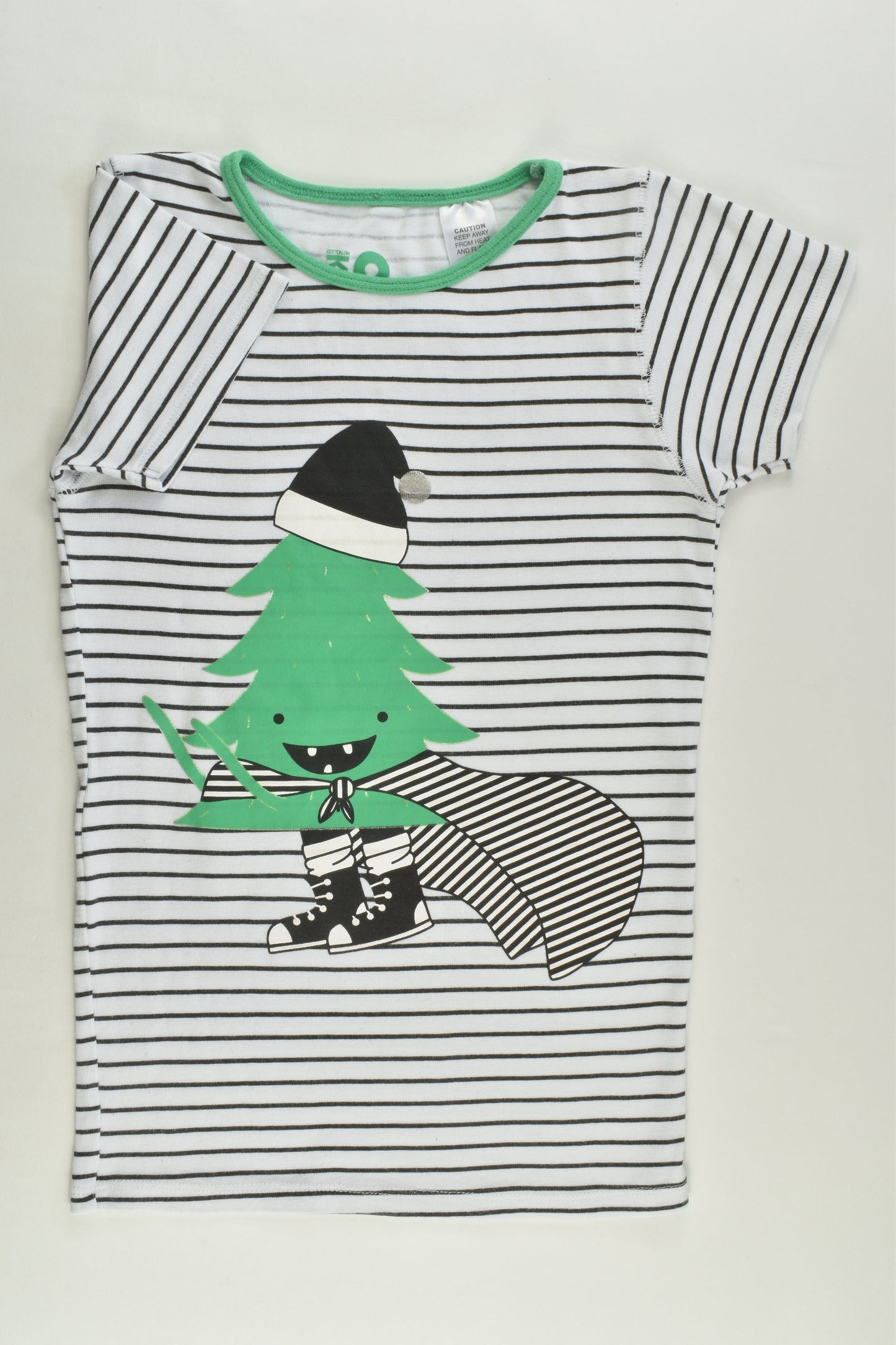 Cotton On Kids Size 8 Christmas Tree T-shirt