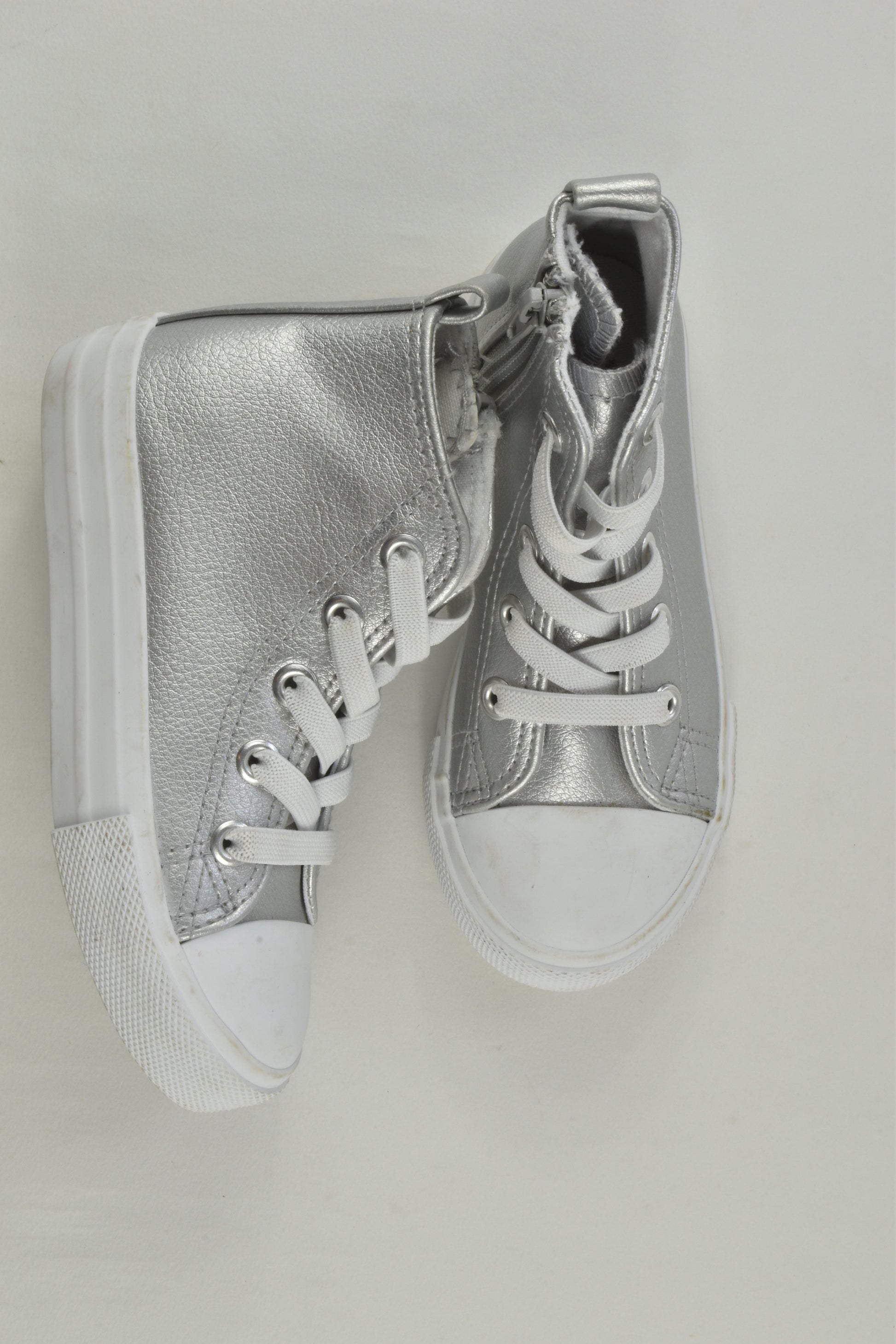 Cotton On Kids Size 8 Silver Shoes