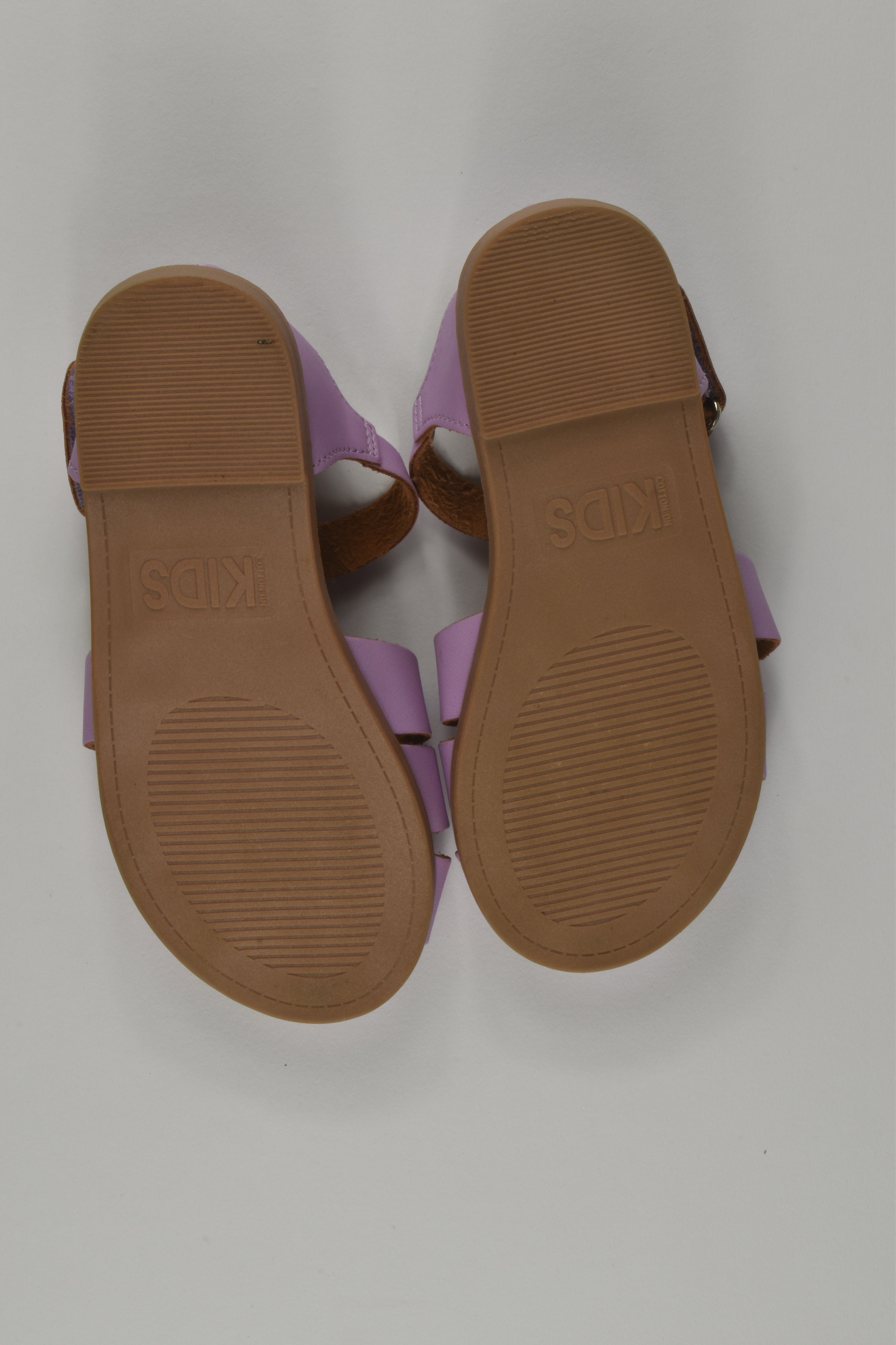 Size best sale 10 sandals