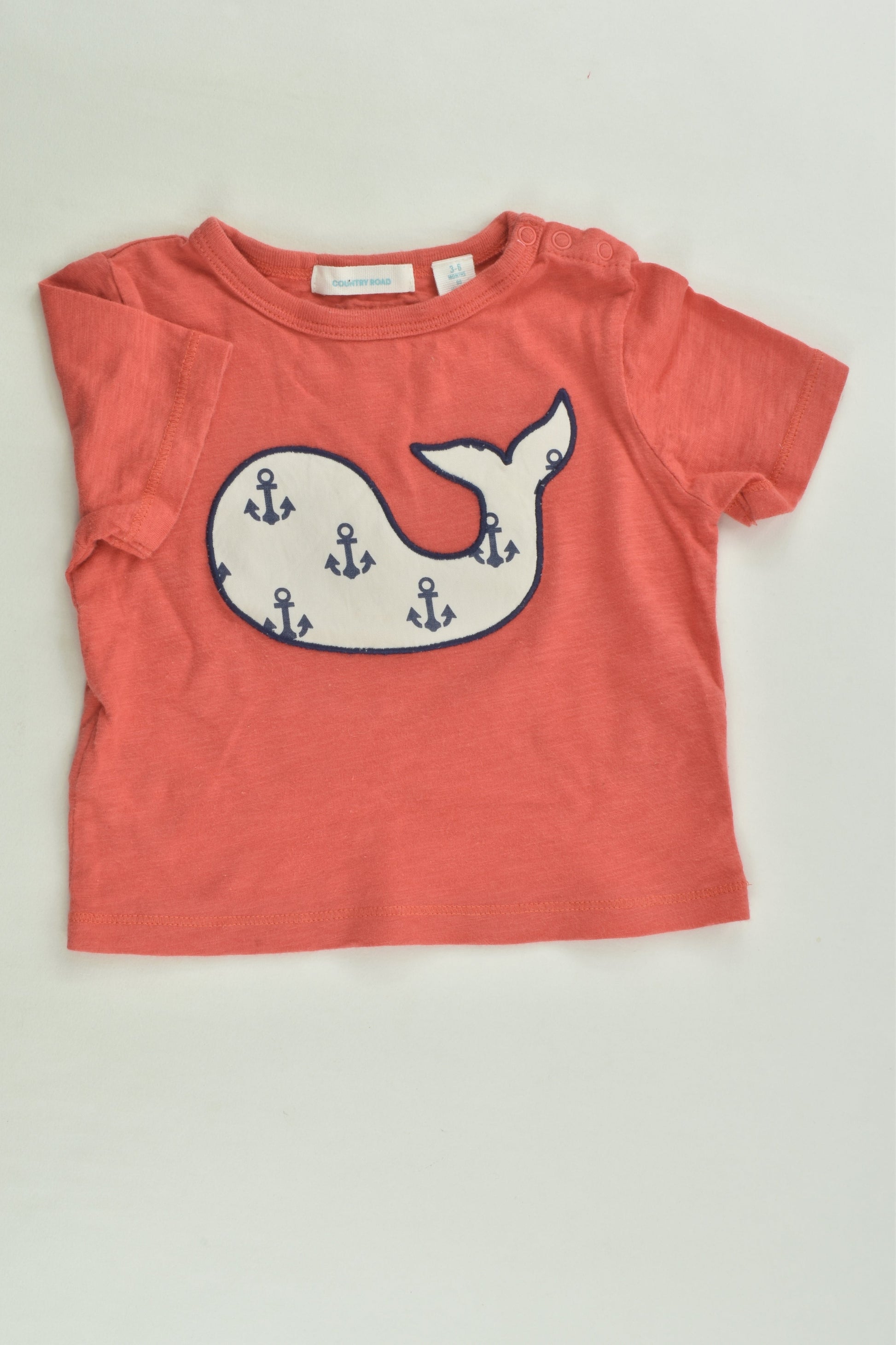 Country Road Size 00 Whale T-shirt
