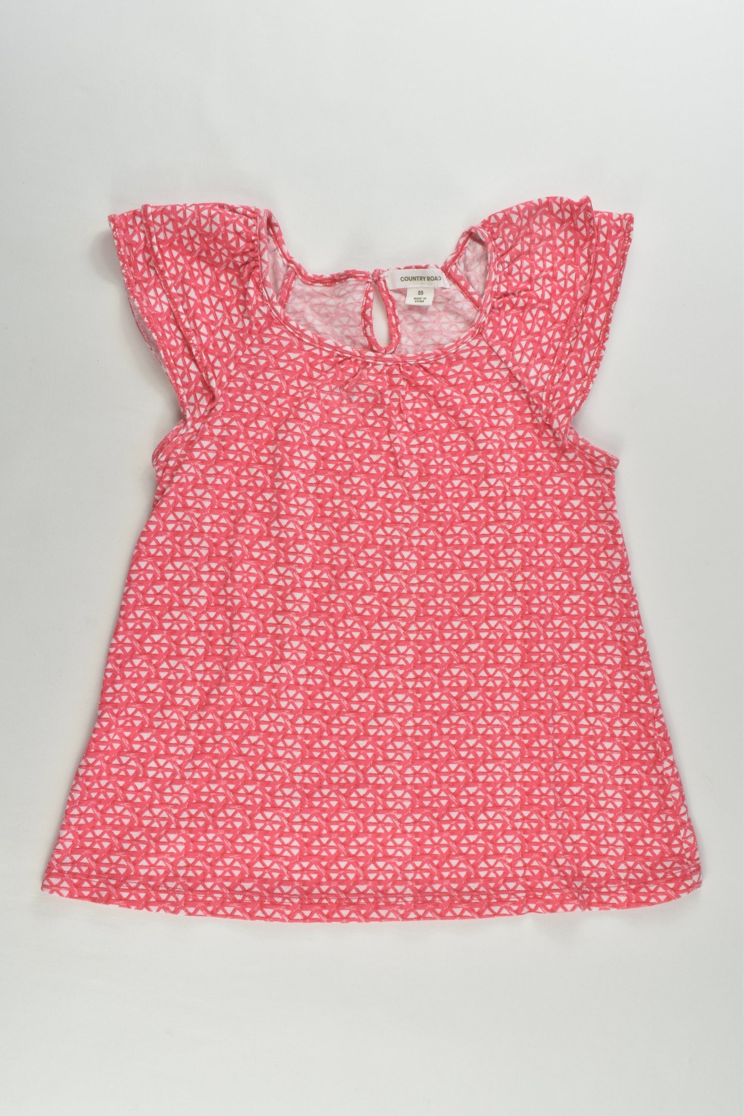 Country Road Size 5 T-shirt