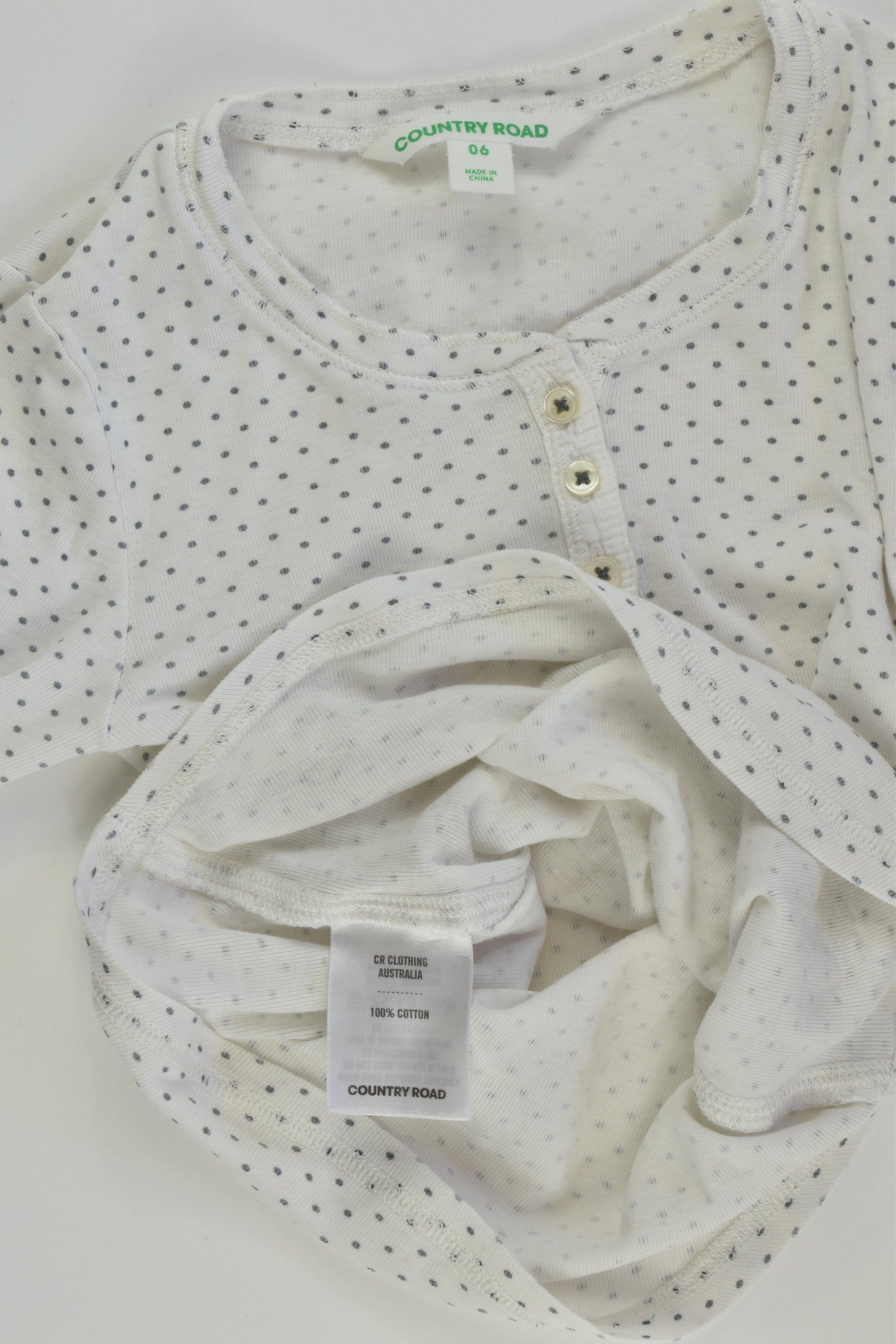 Country Road Size 6 Henley Top