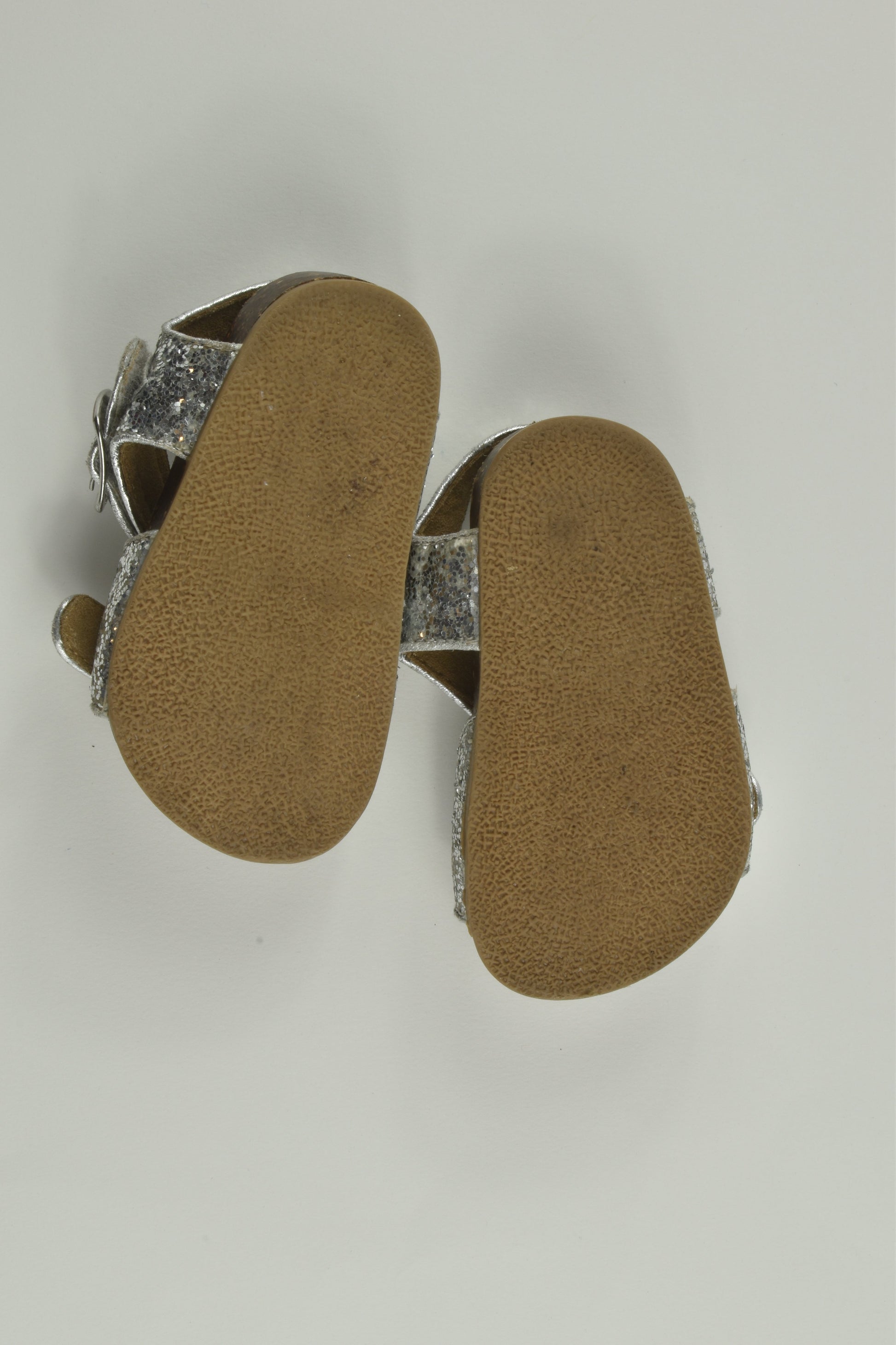 Country Road Size EU 20 Sandals