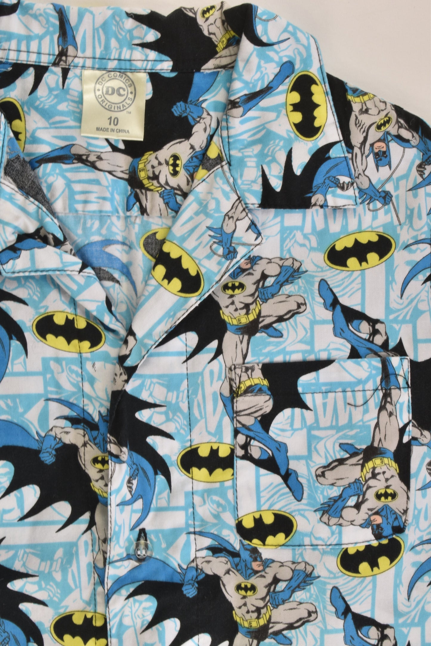 DC Comics Original Size 10 Batman Shirt