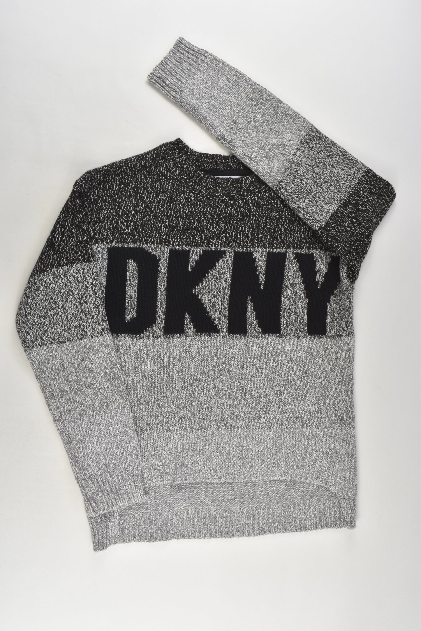 DKNY Size 7 (S) Knit Jumper