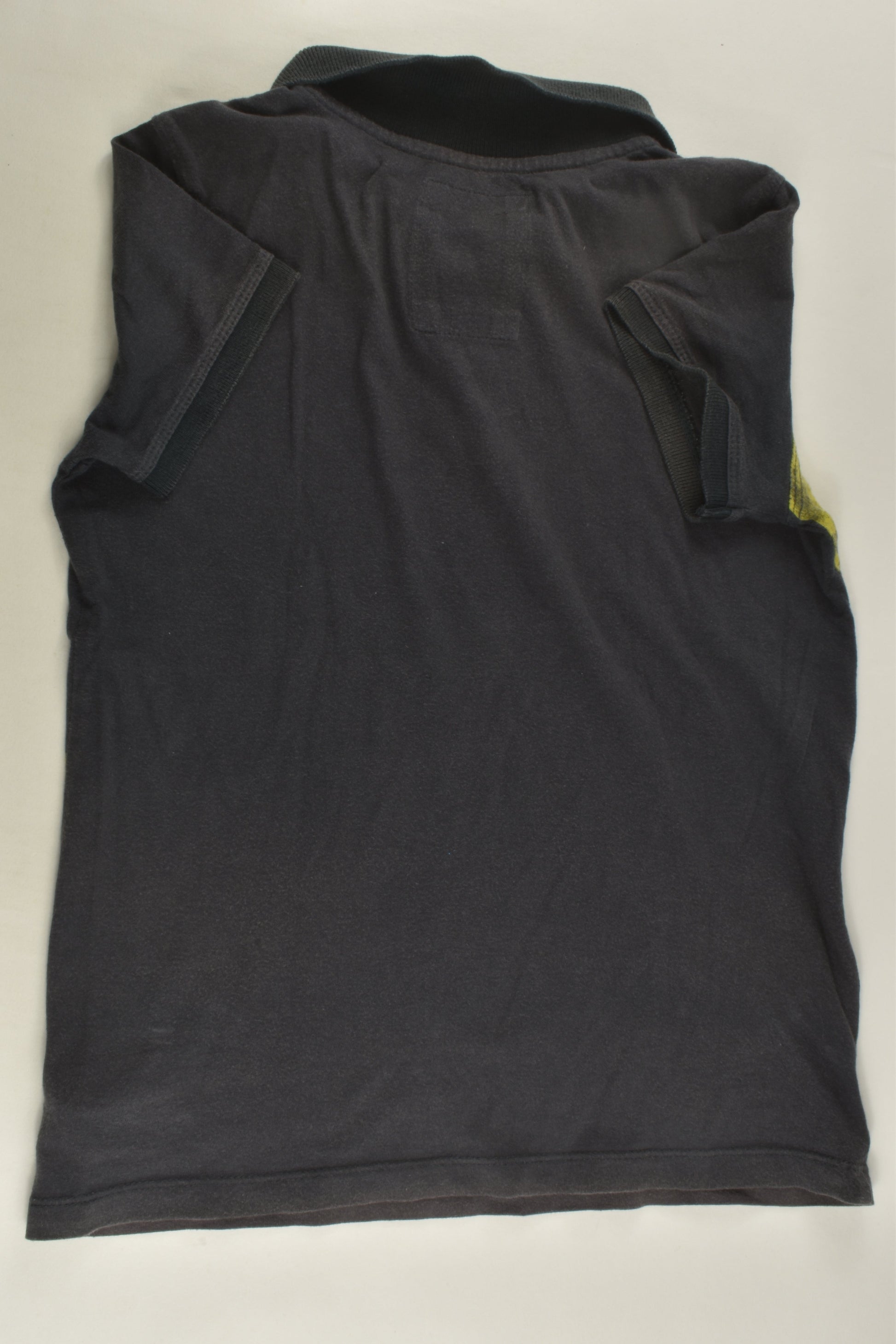 Desigual Size 7-8 T-shirt