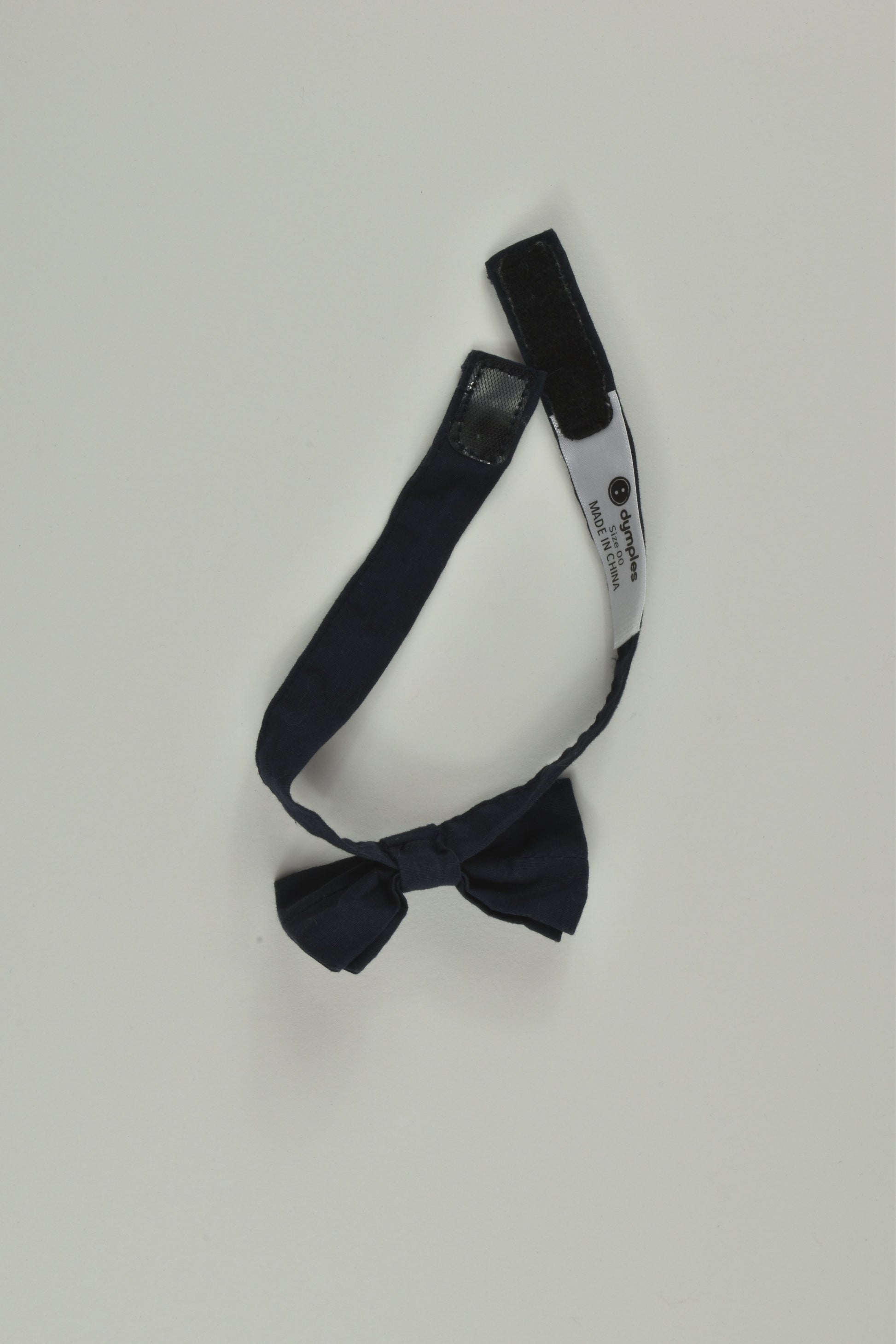 Dymples Size 00 Bow Tie
