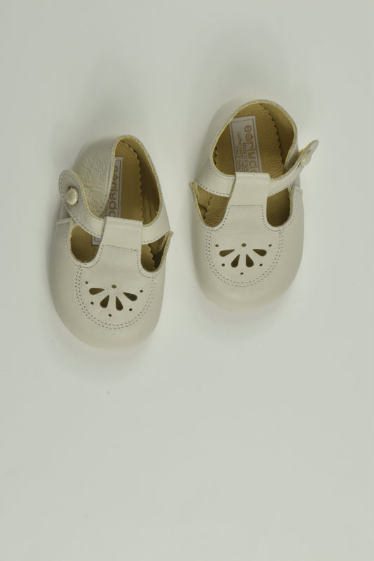 Early Days Size UK 2 Soft Sole Leather Shoes