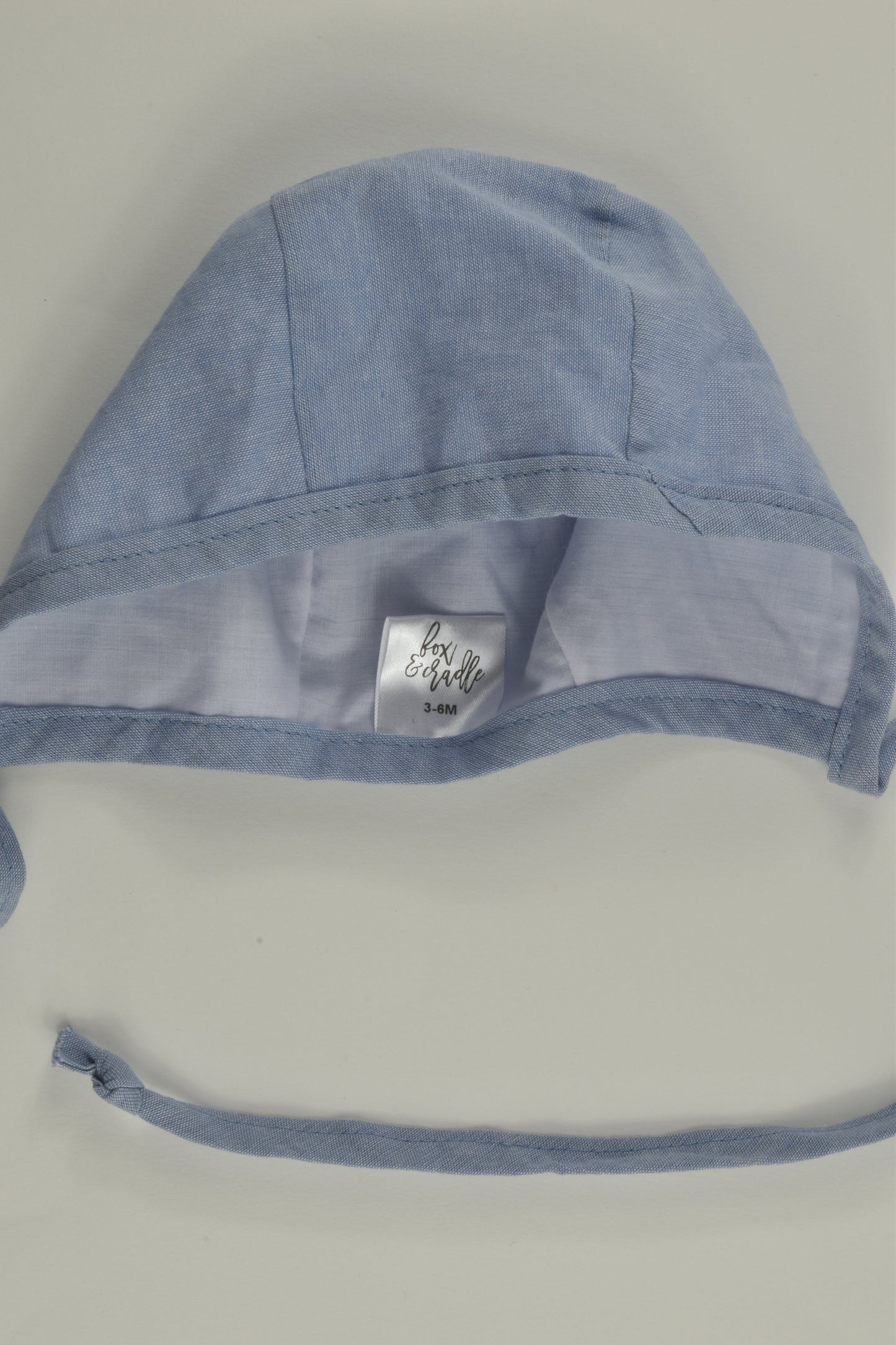 Fox and Cradle Size 00 Bonnet