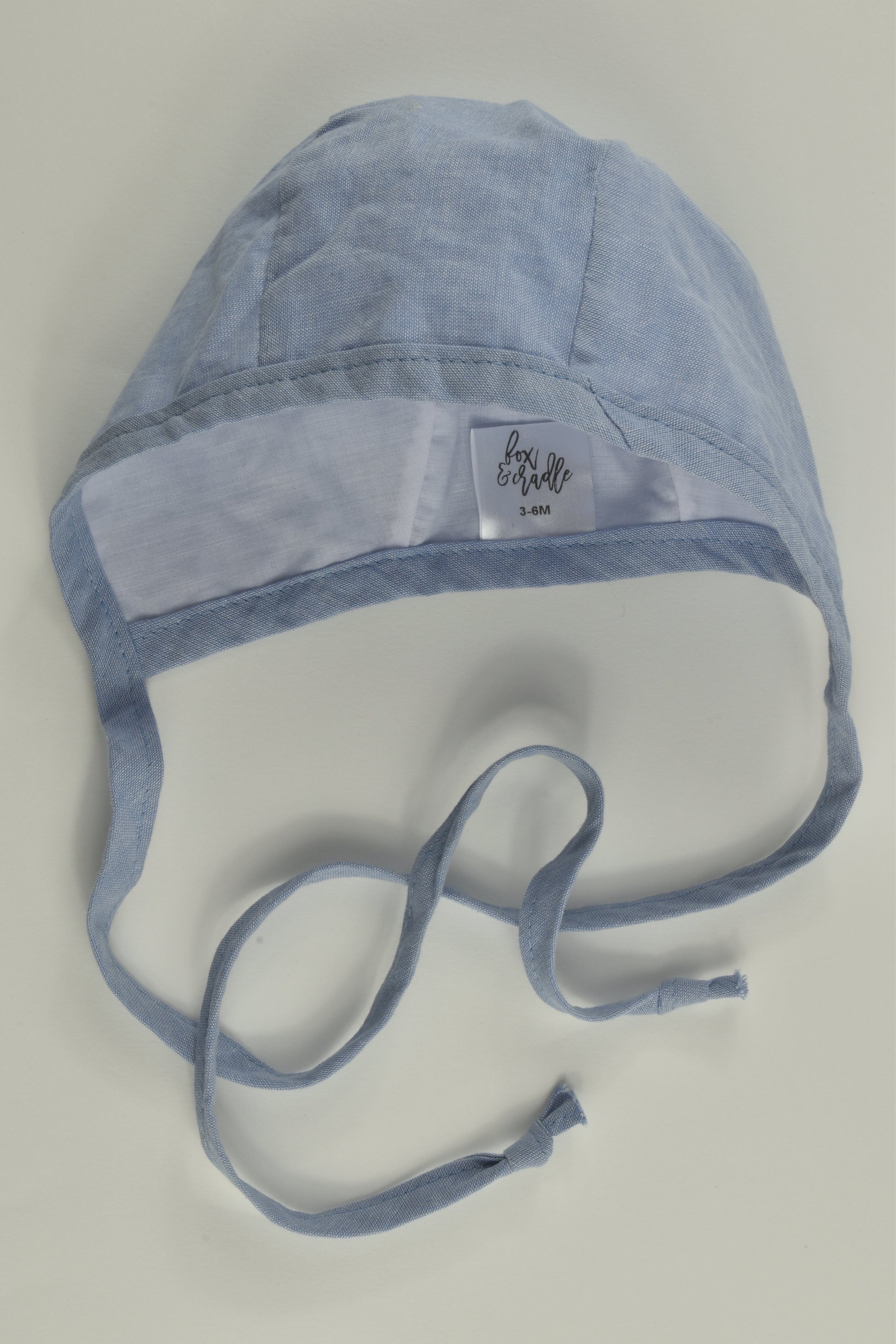 Fox and Cradle Size 00 Bonnet