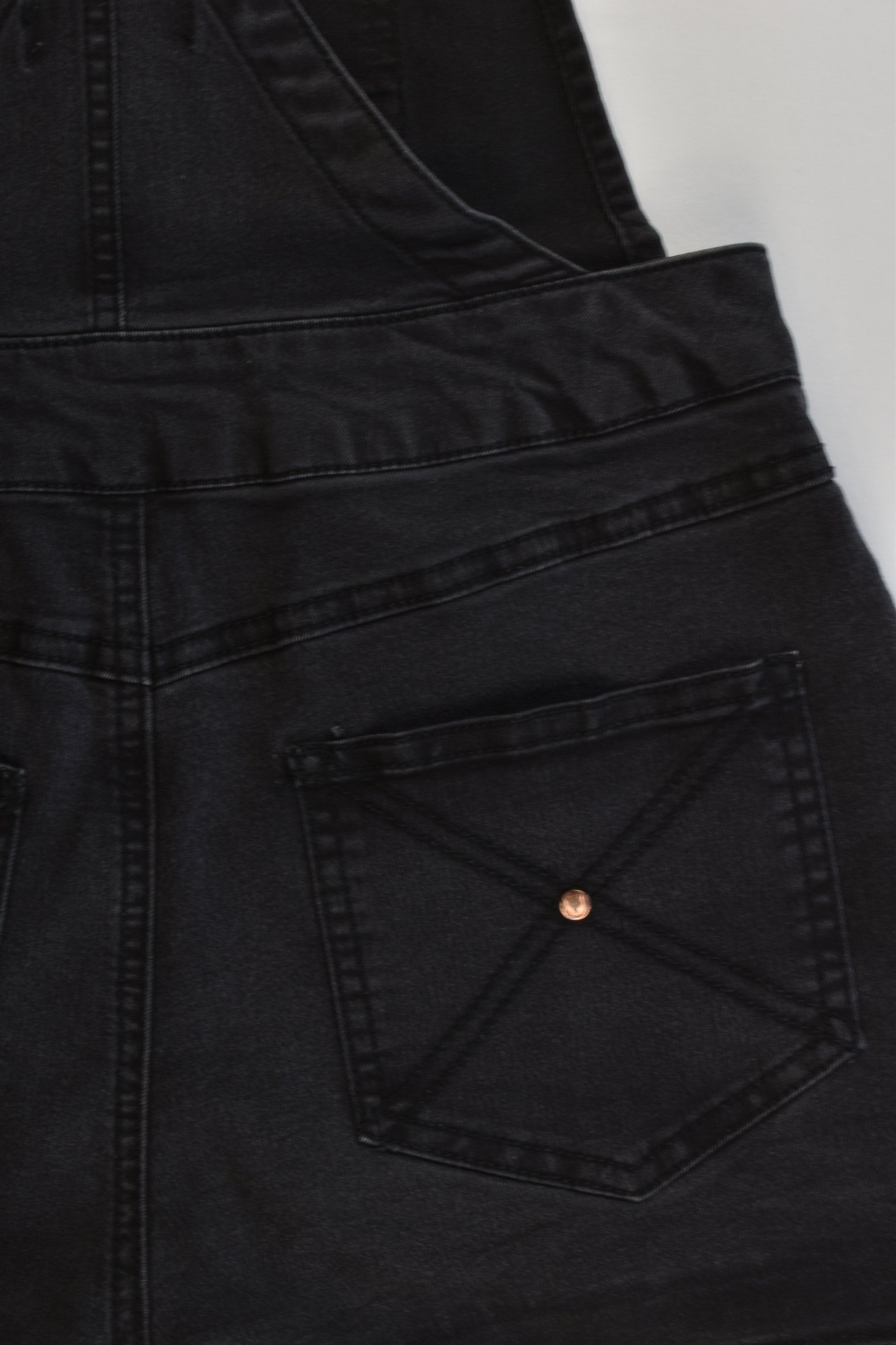 Future.You Size approx 8-10 Soft and Stretchy Denim Short Overalls