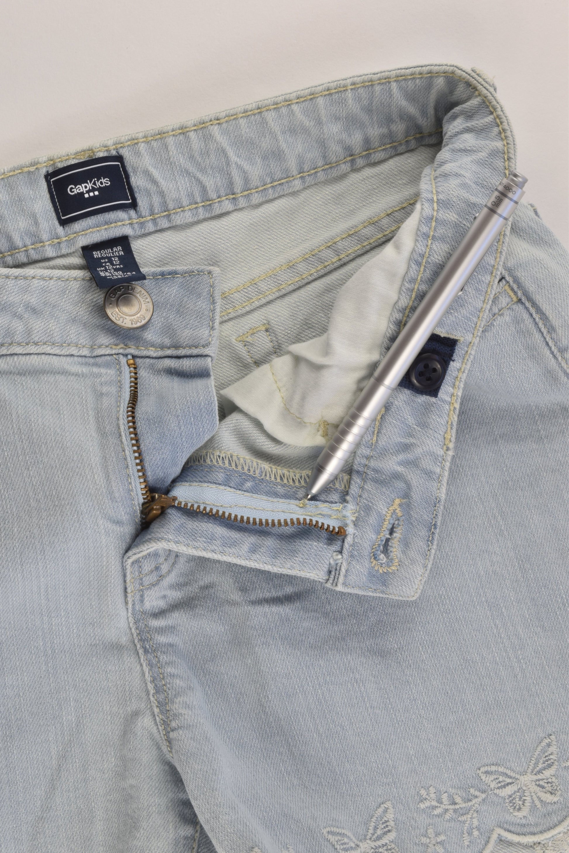 Gap Kids Size 12 Regular Fit Stretchy Denim Shorts with Lace Details