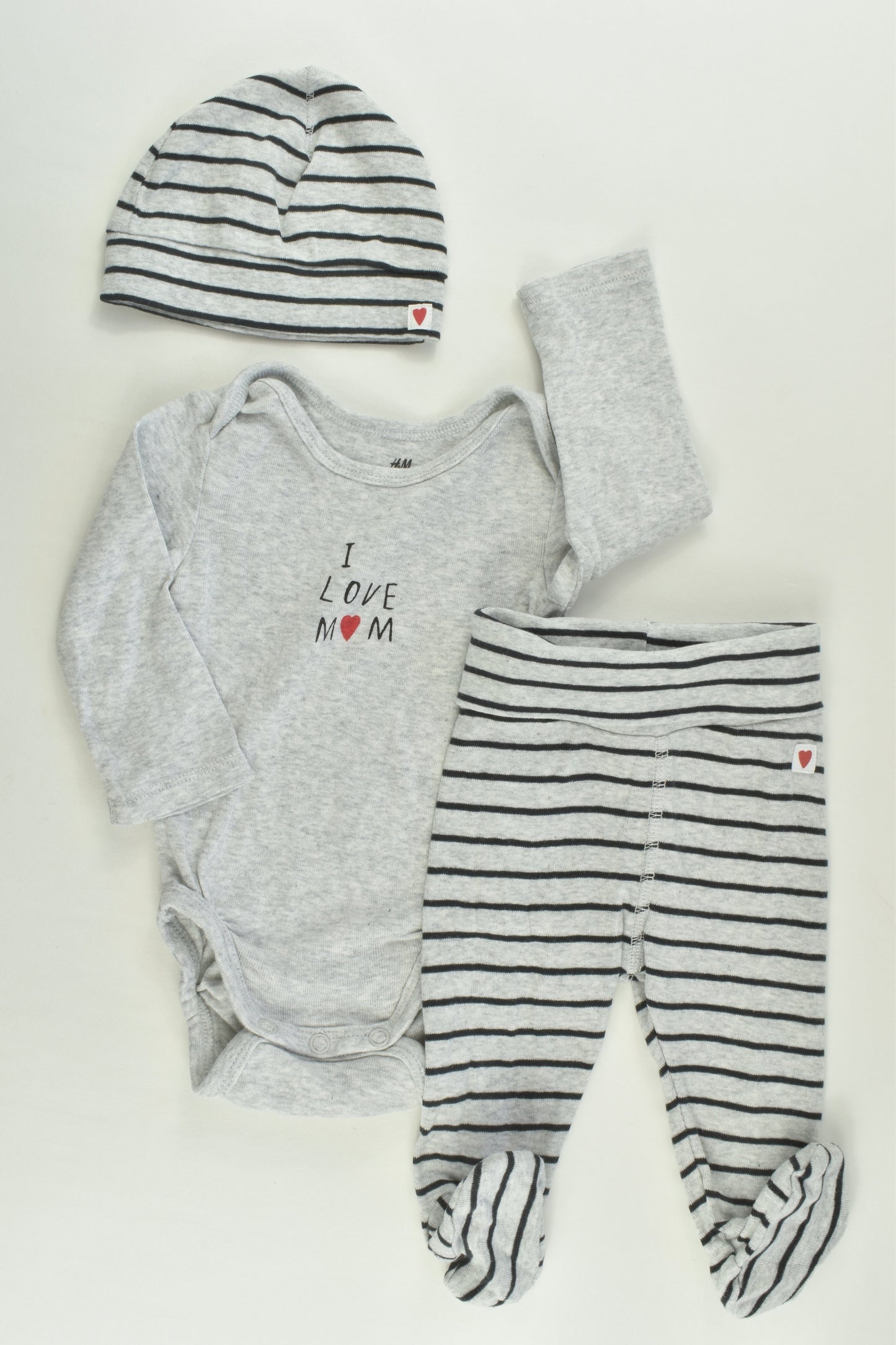 H&M Size 000 (56 cm) 'I Love Mum' Organic Outfit