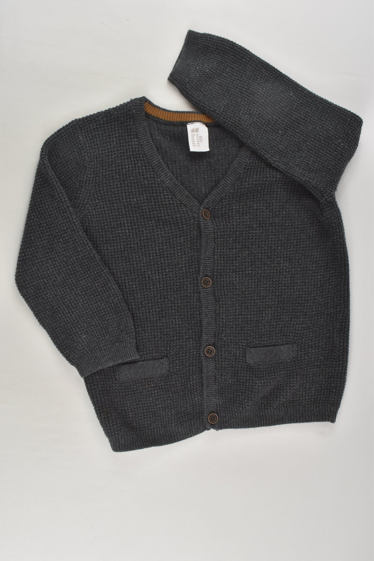 H&M Size 1 (86 cm) Grandpa Cardigan