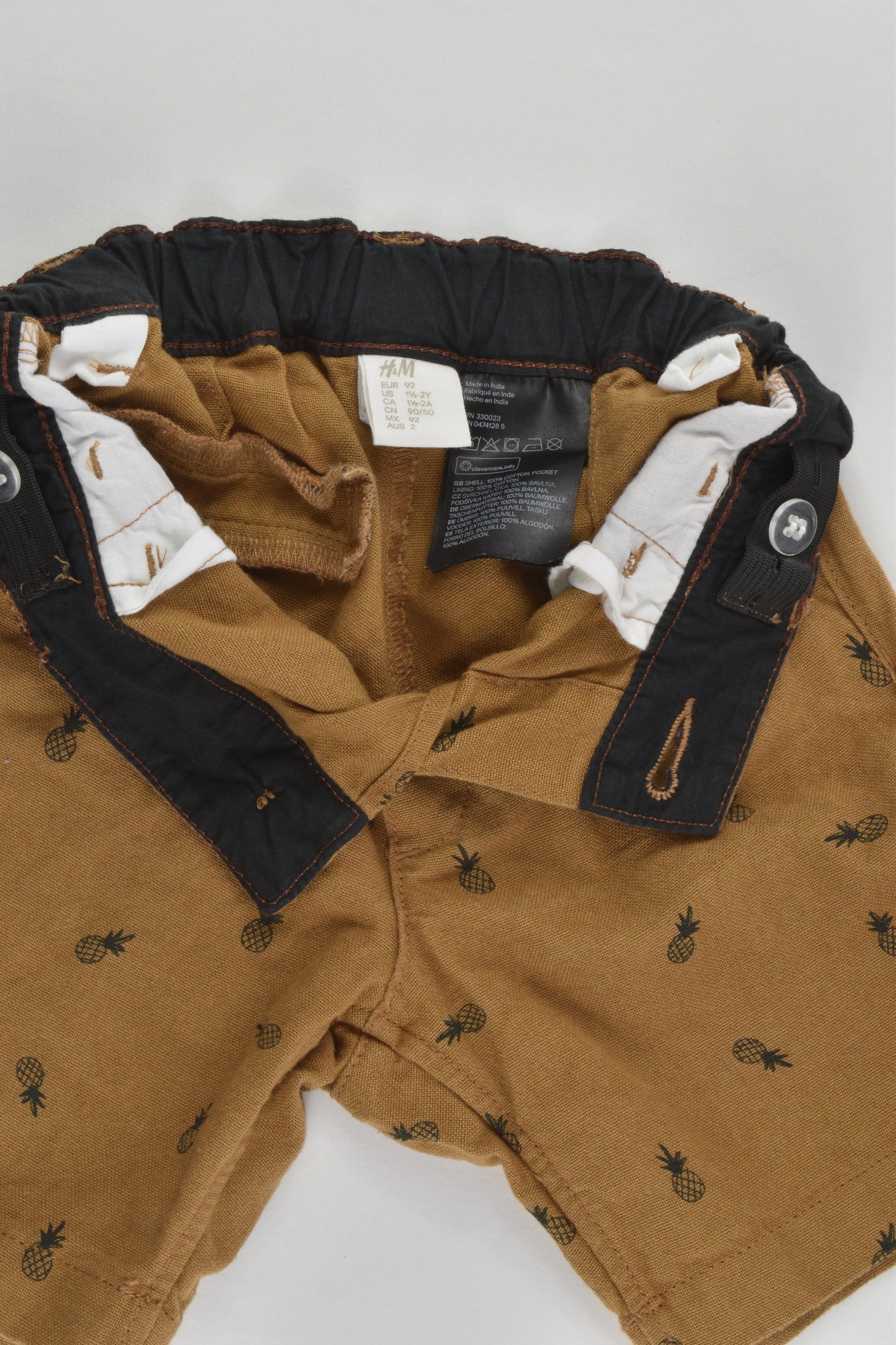 H&M Size 2 (92 cm) Pineapples Lightweight Shorts