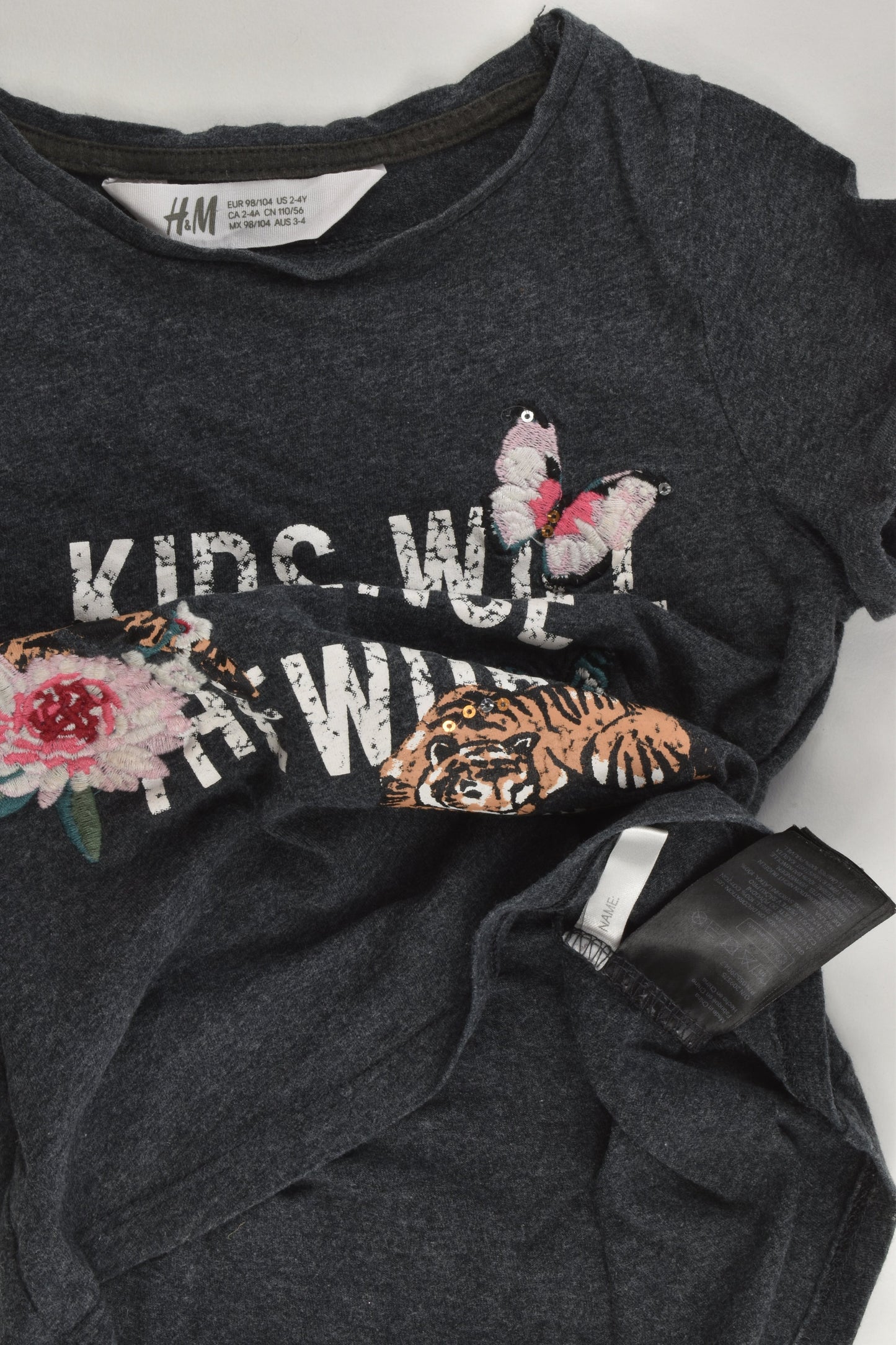 H&M Size 3-4 'Kids Will Change The World' T-shirt
