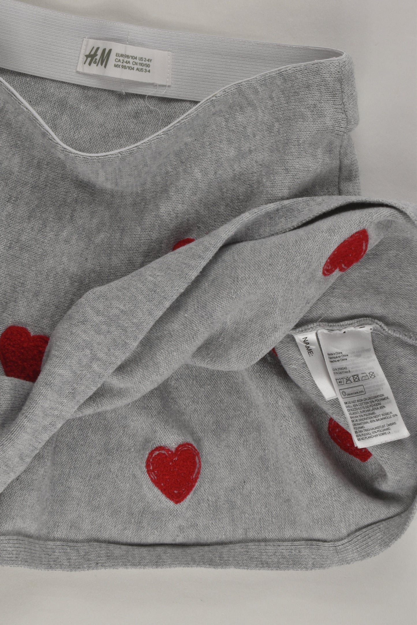 H&M Size 3-4 Love Hearts Knit Skirt