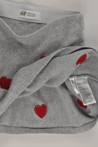 H&M Size 3-4 Love Hearts Knit Skirt
