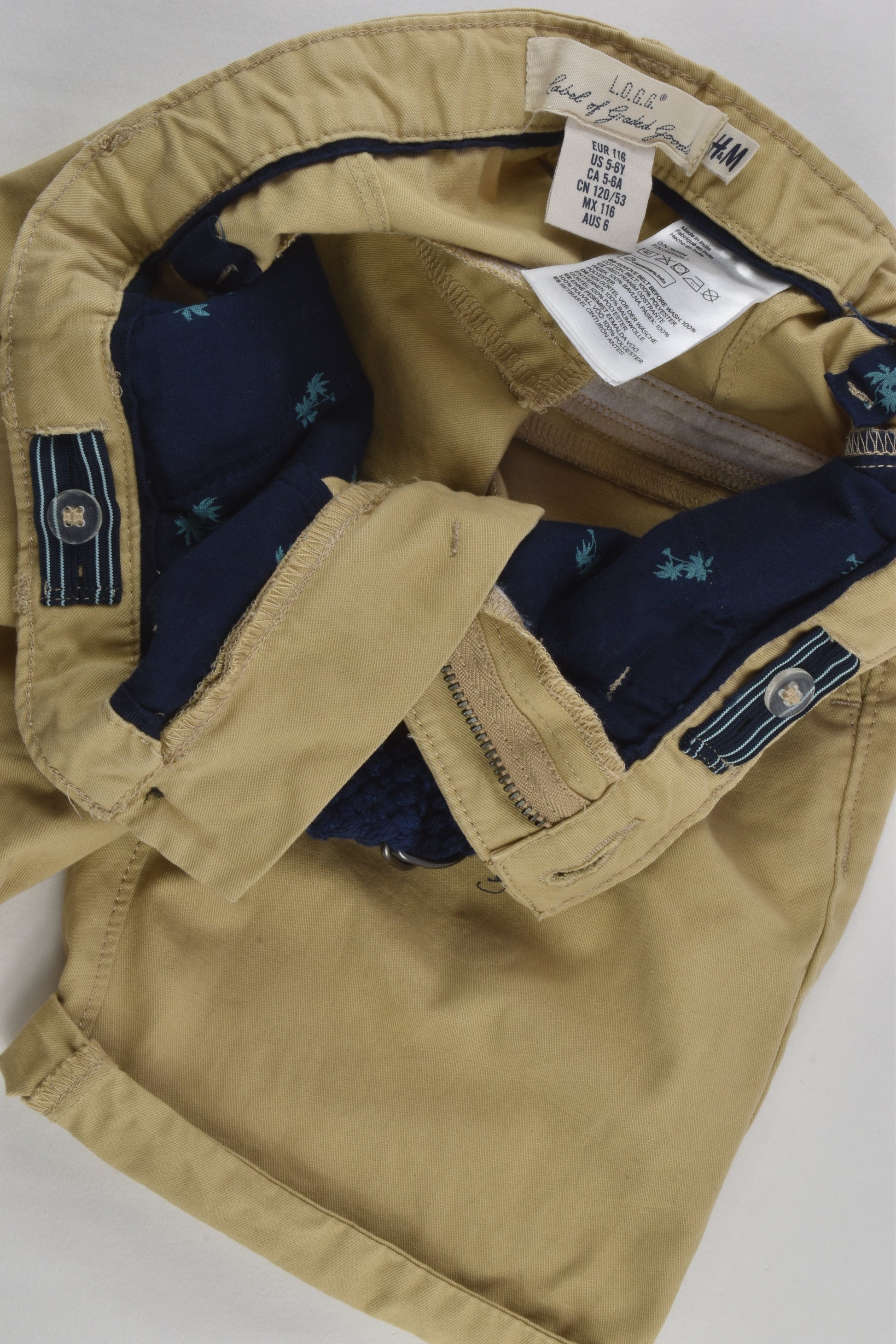 H&M Size 6 (116 cm) Chino Shorts with Belt