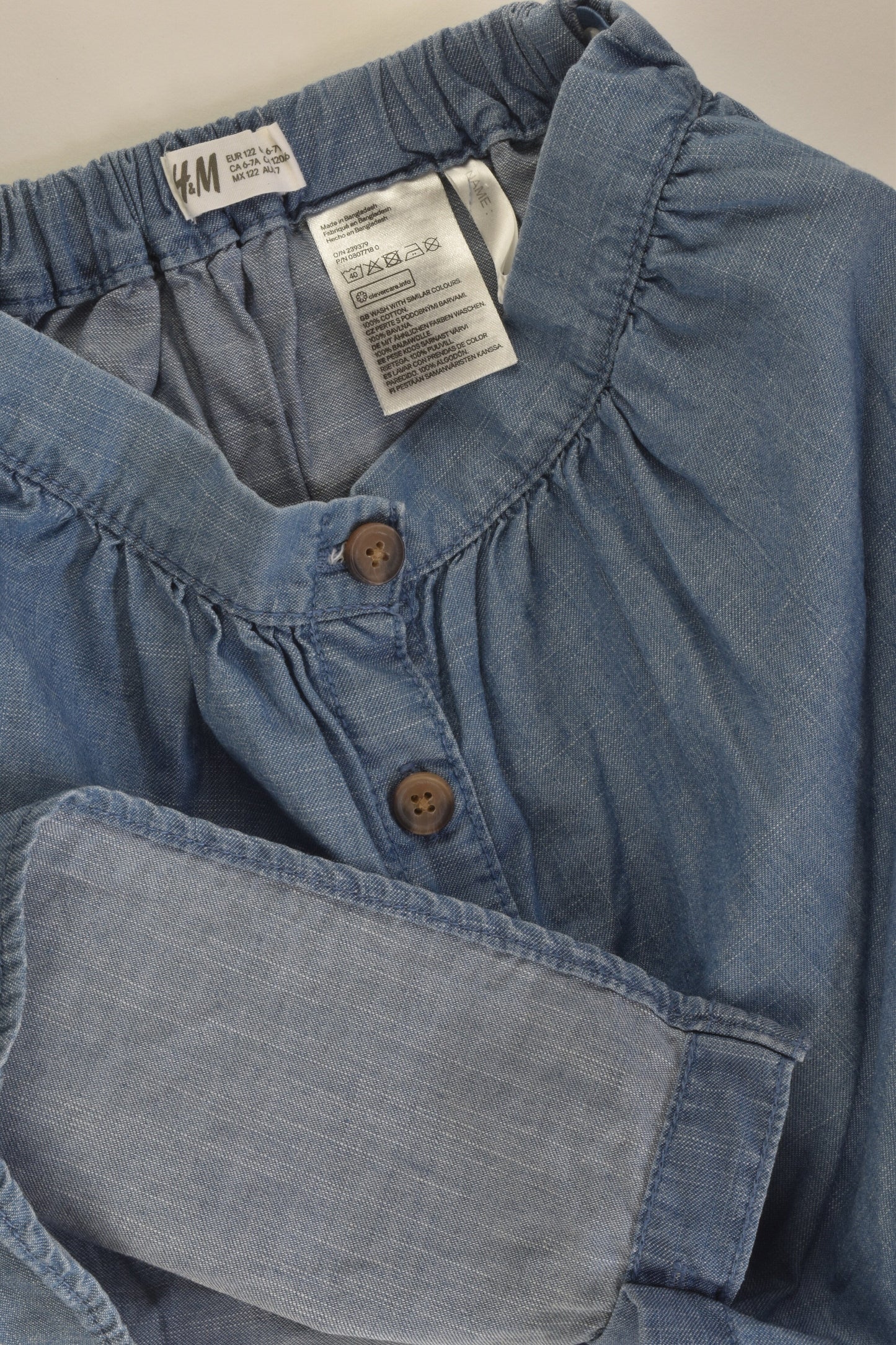 H&M Size 7 Lightweight Denim Skirt