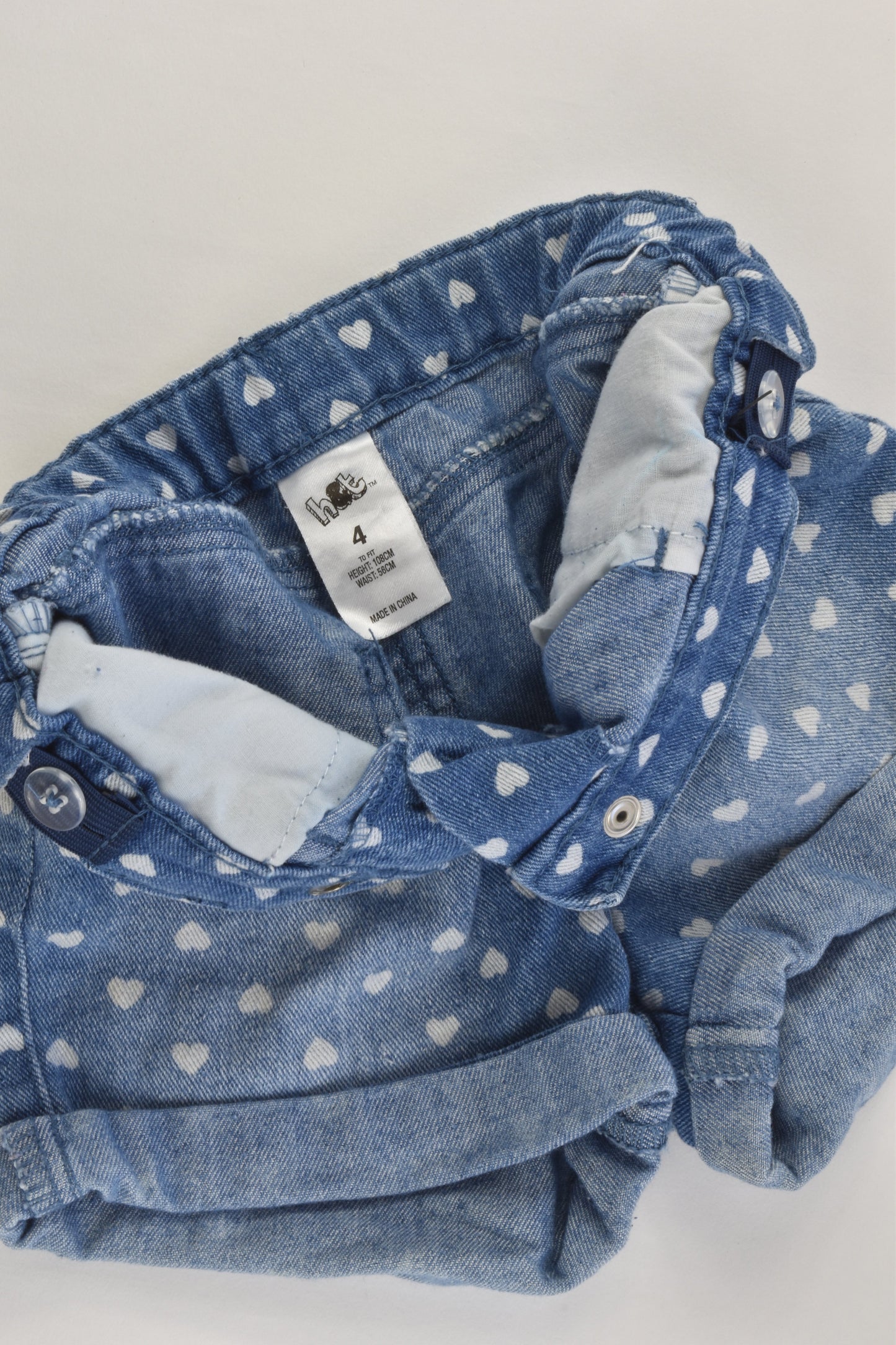 H&T Size 4 Love Hearts Denim Shorts