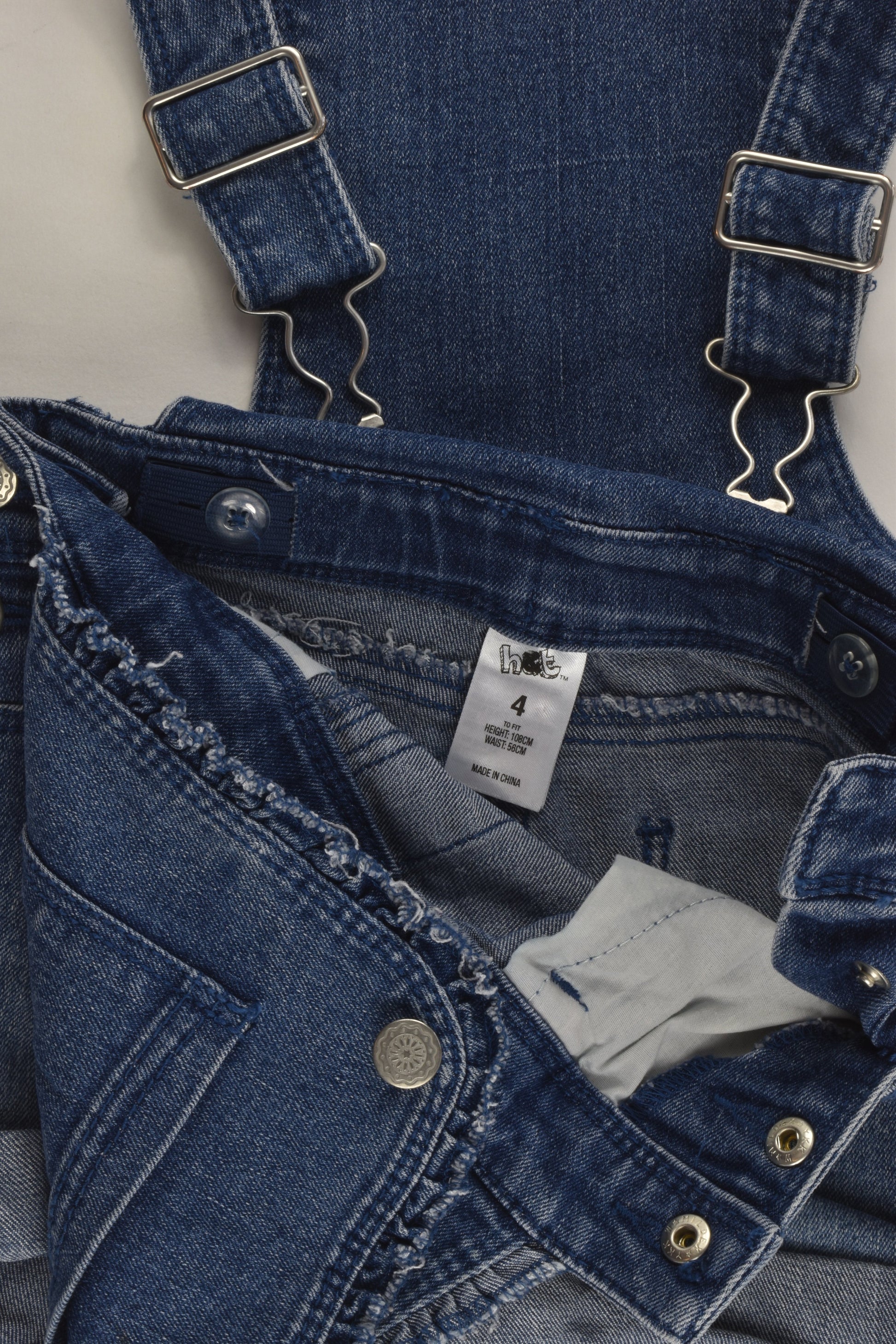 H&T Size 4 Stretchy Short Denim Overalls