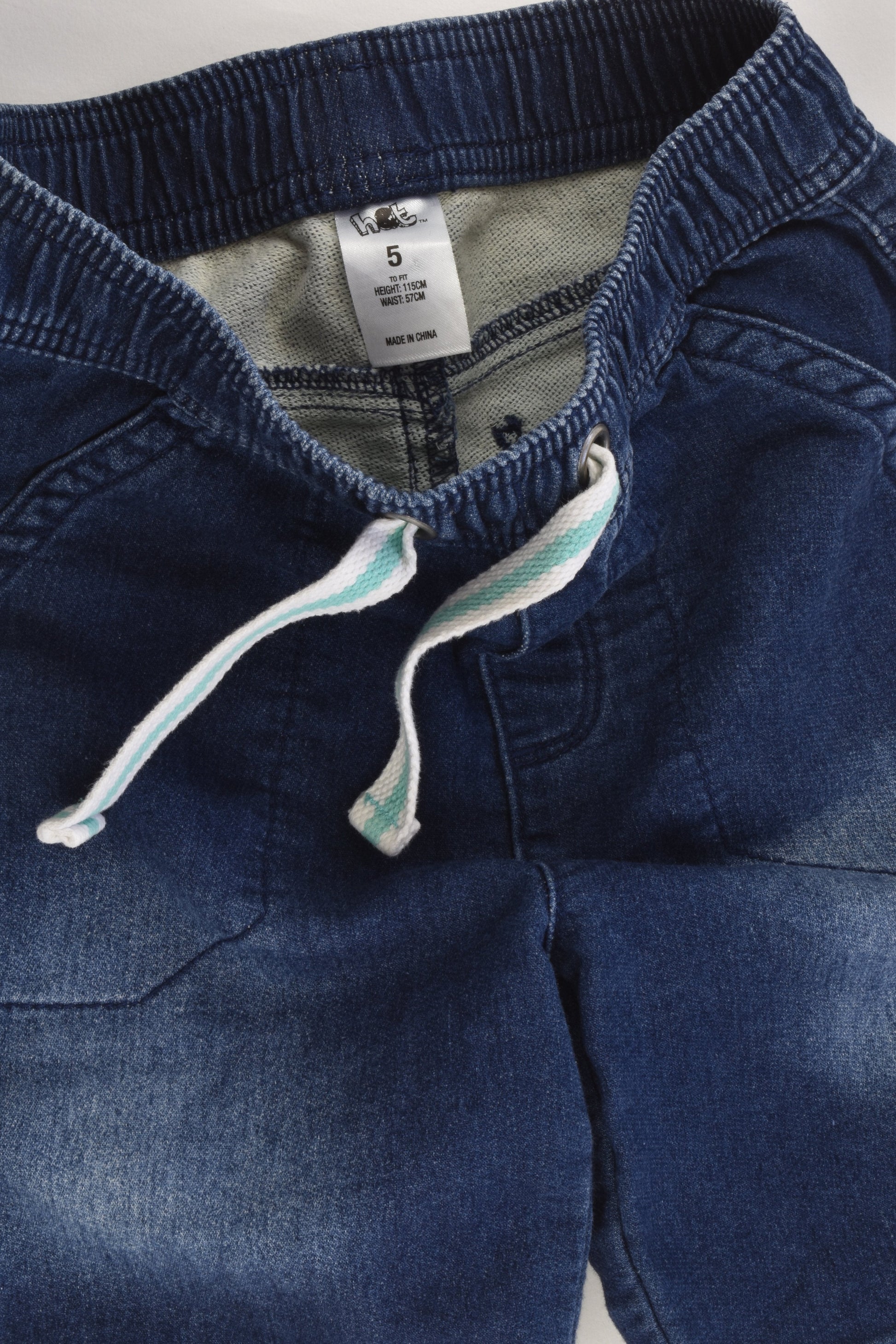 H&T Size 5 Stretchy Denim Shorts