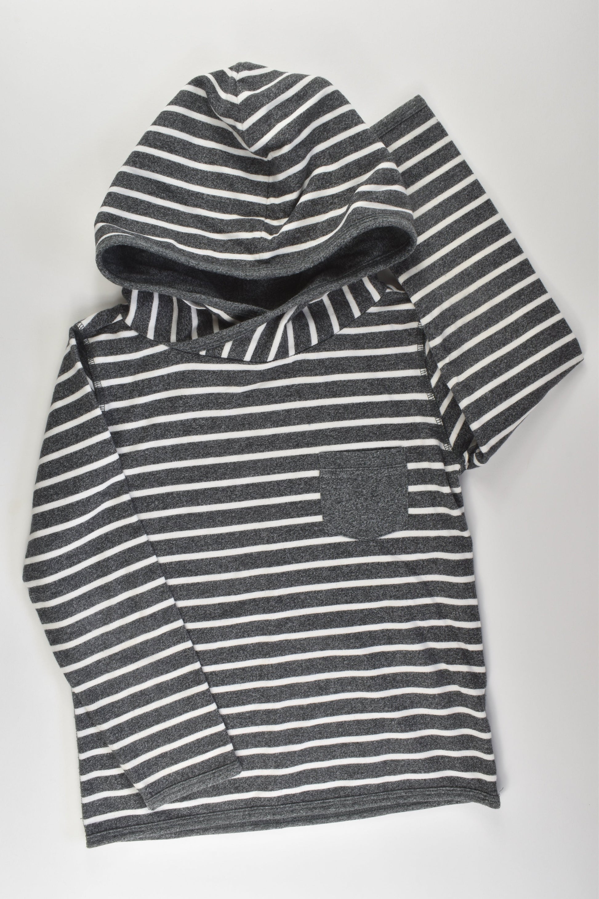 H&T Size 6 Hooded Top