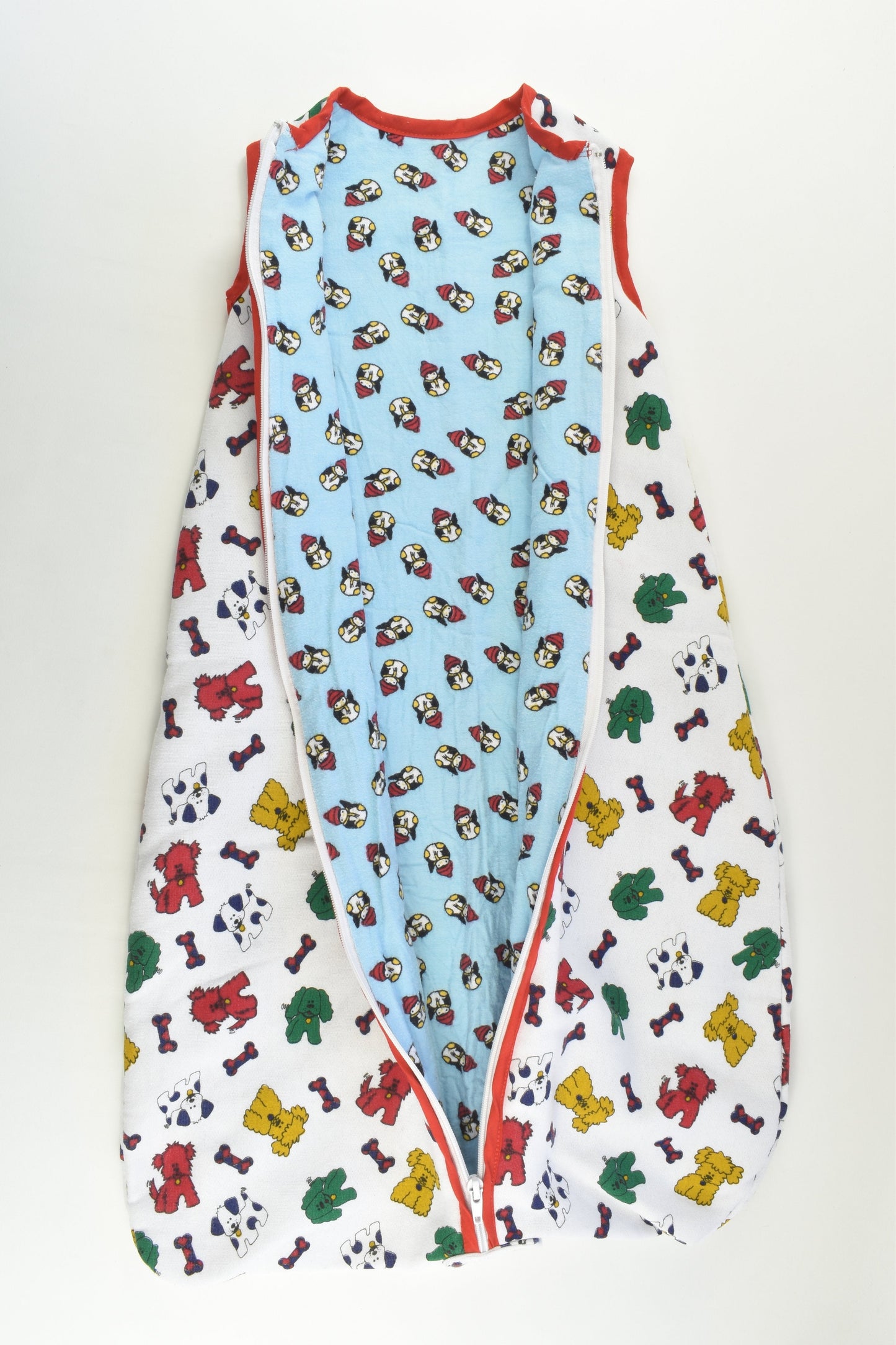 Handmade Size 000-00 (0-6 months) Approx 2.5 Tog Dogs Sleeping Bag with Penguin Fleece Lining