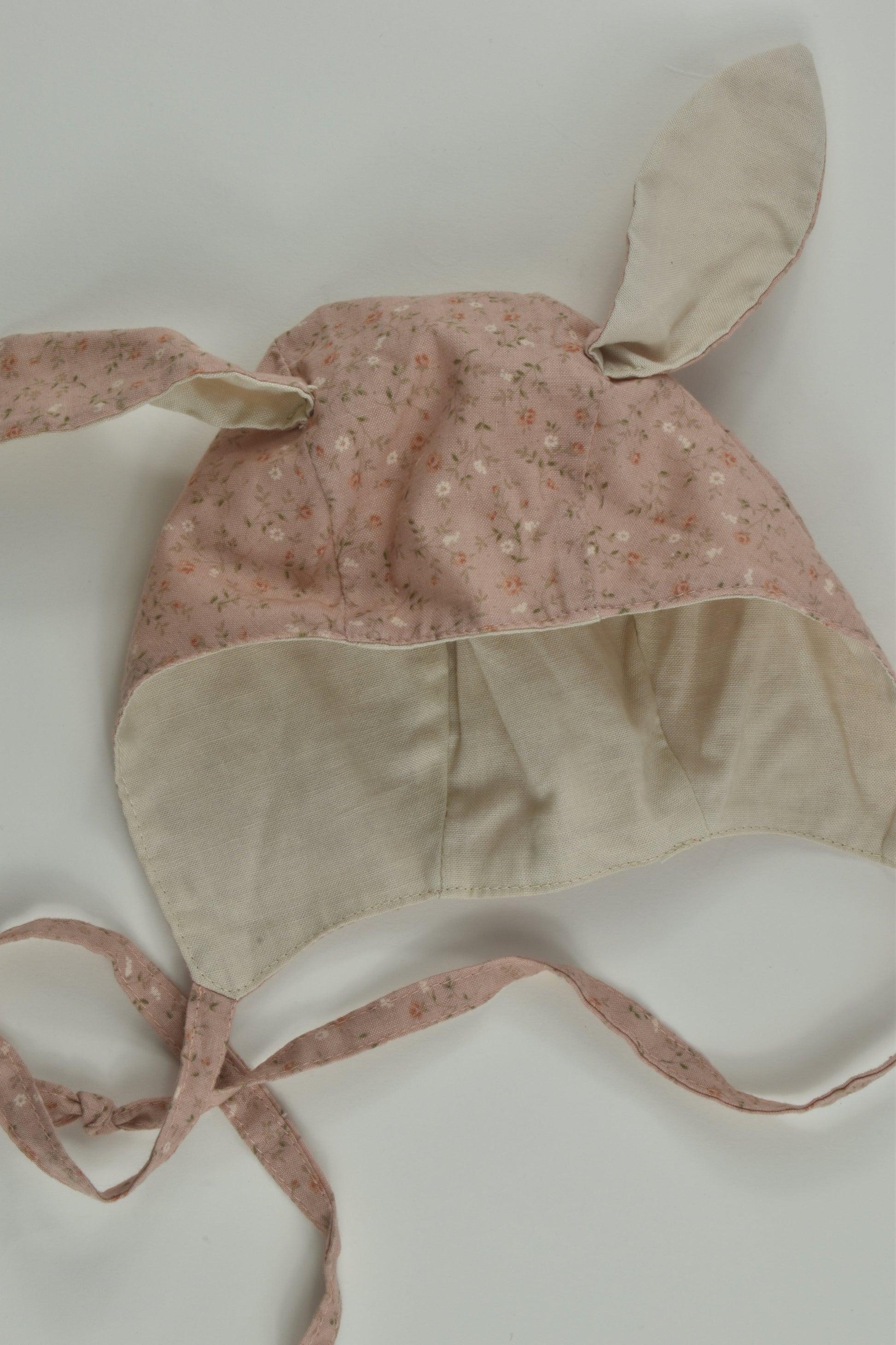 Handmade Size approx 0-6 months Bonnet