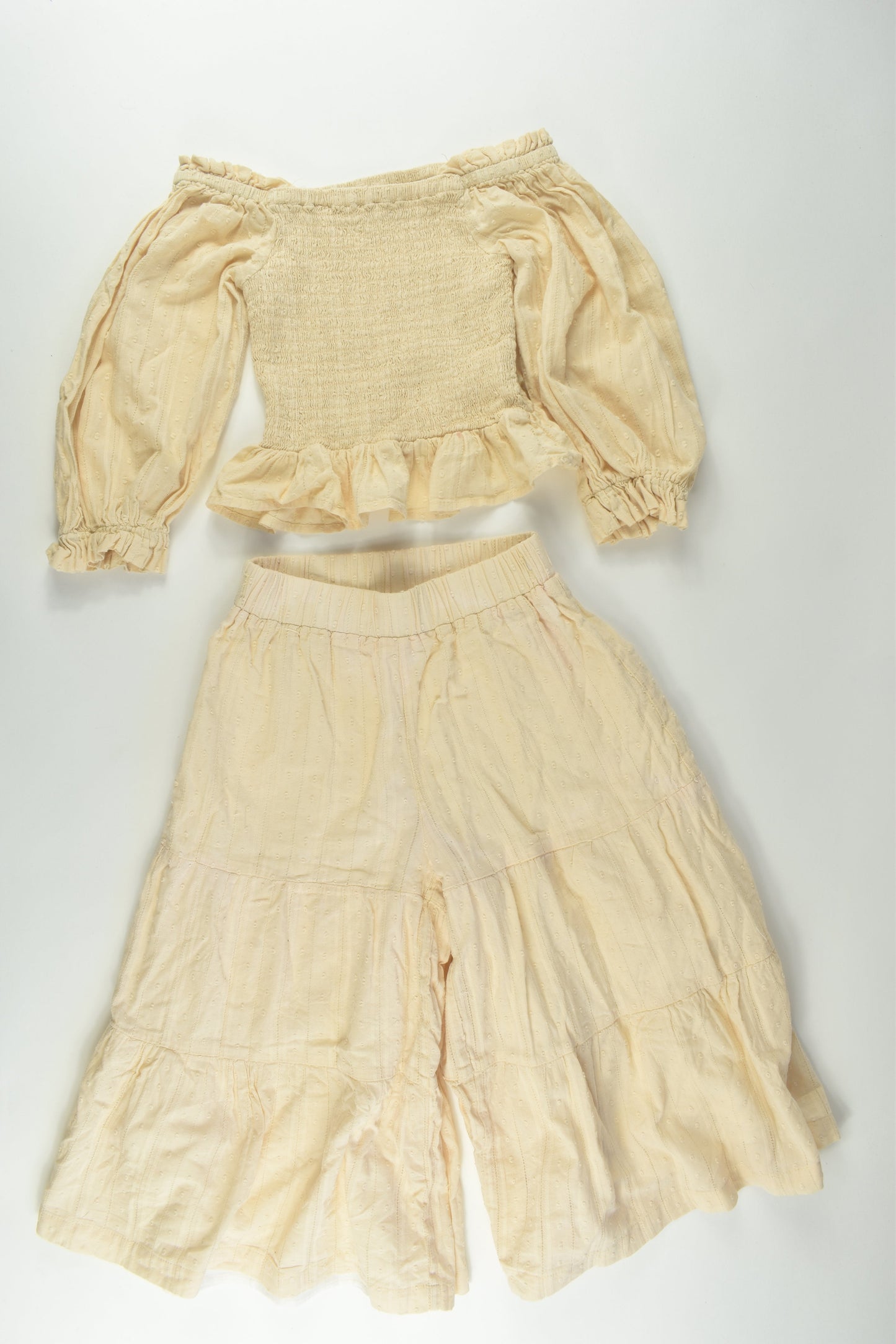 House of Paloma Size 5 Outfit