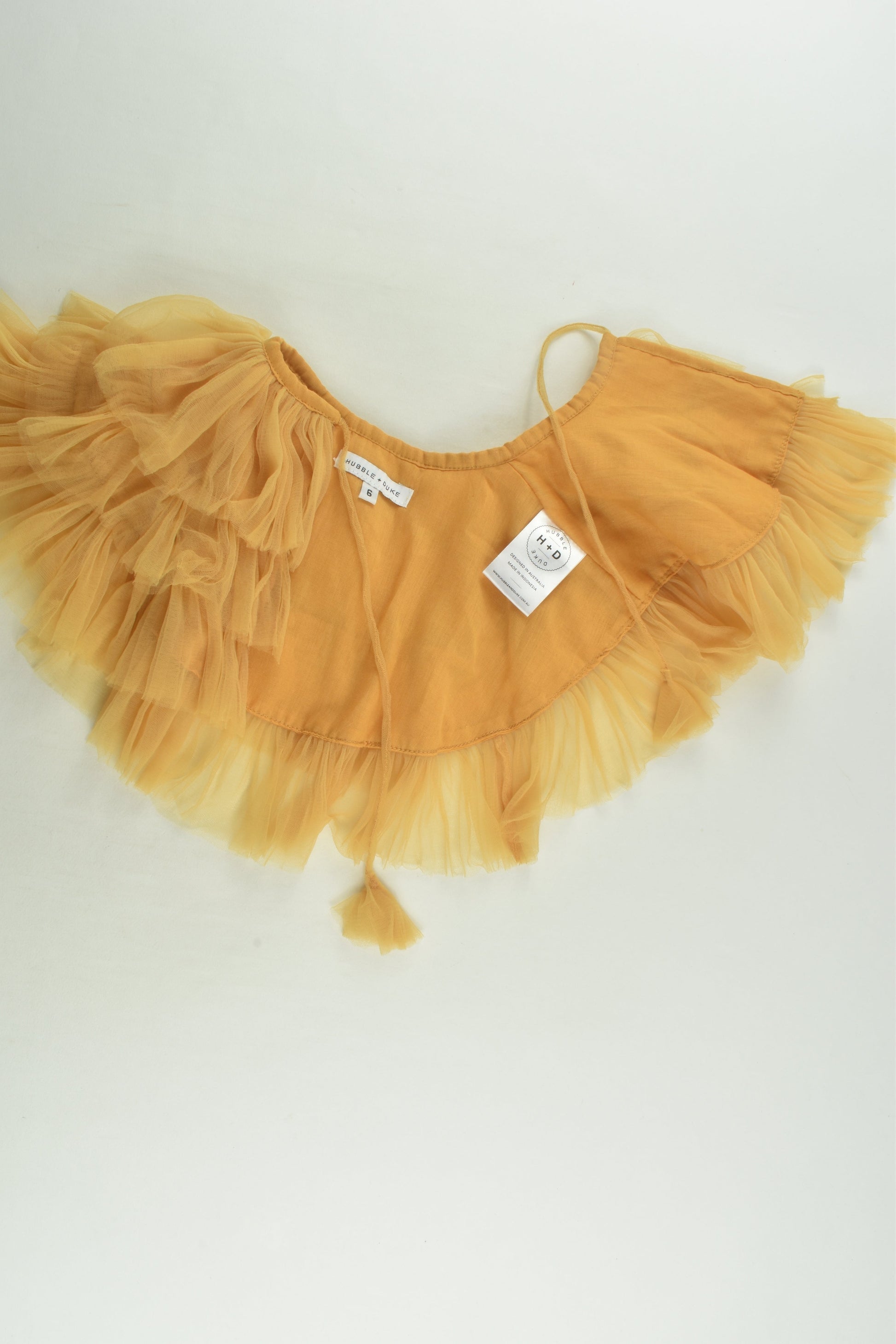 Hubble and Duke Size 6 Cape Poncho