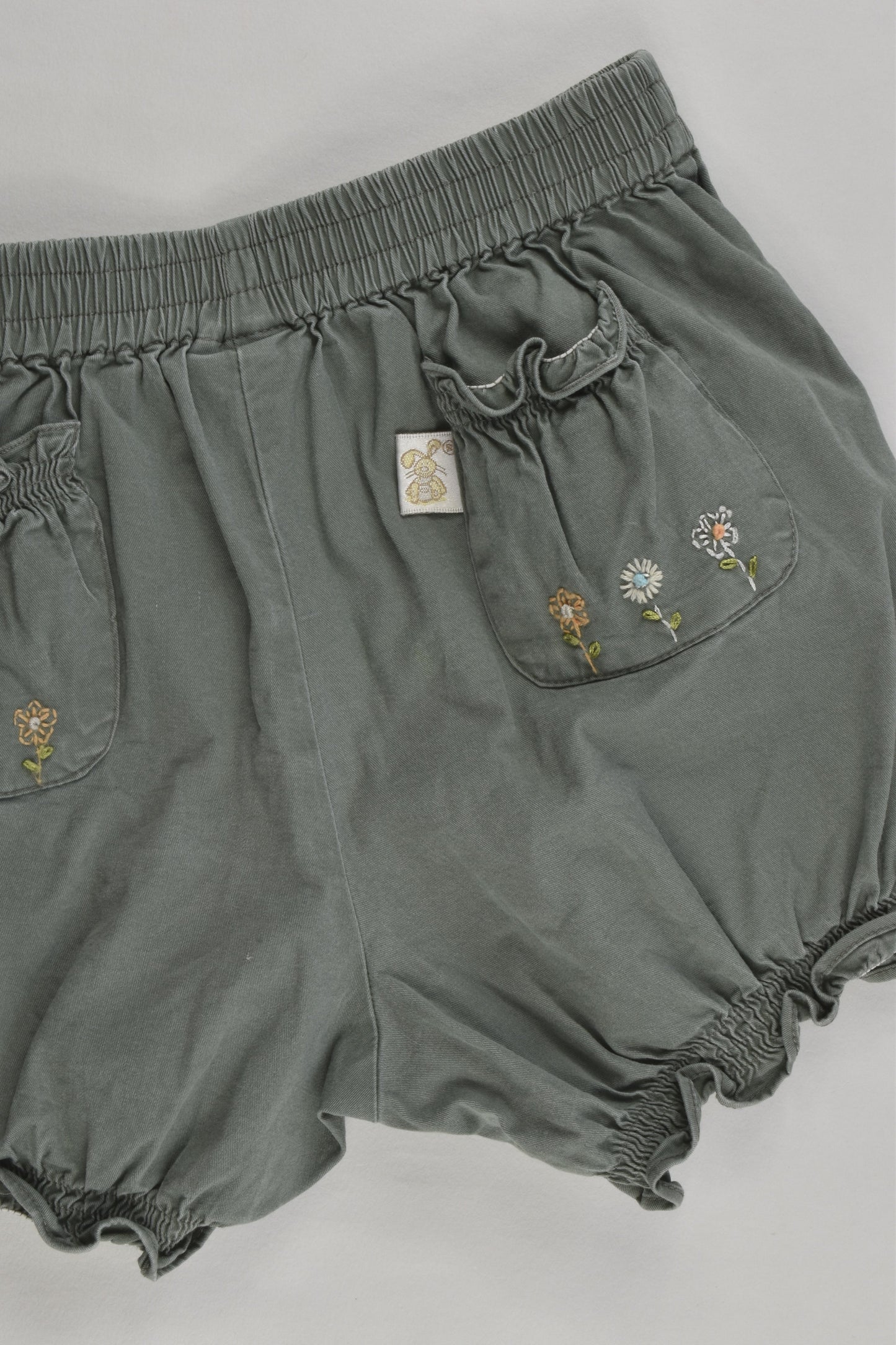 Hunny Bunny Size 2 (24 months) Floral Embroidery Back Pockets Shorts