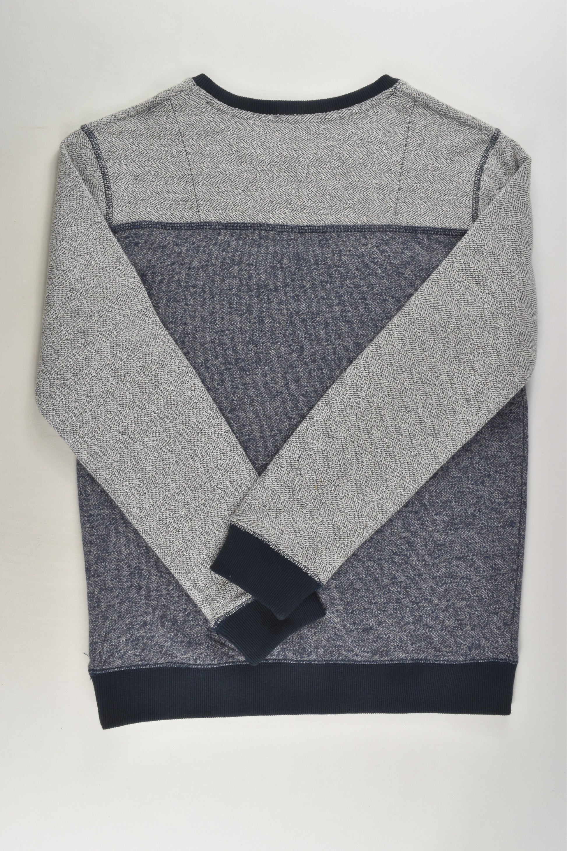 I11-ONE-11 Size 12 Sweater