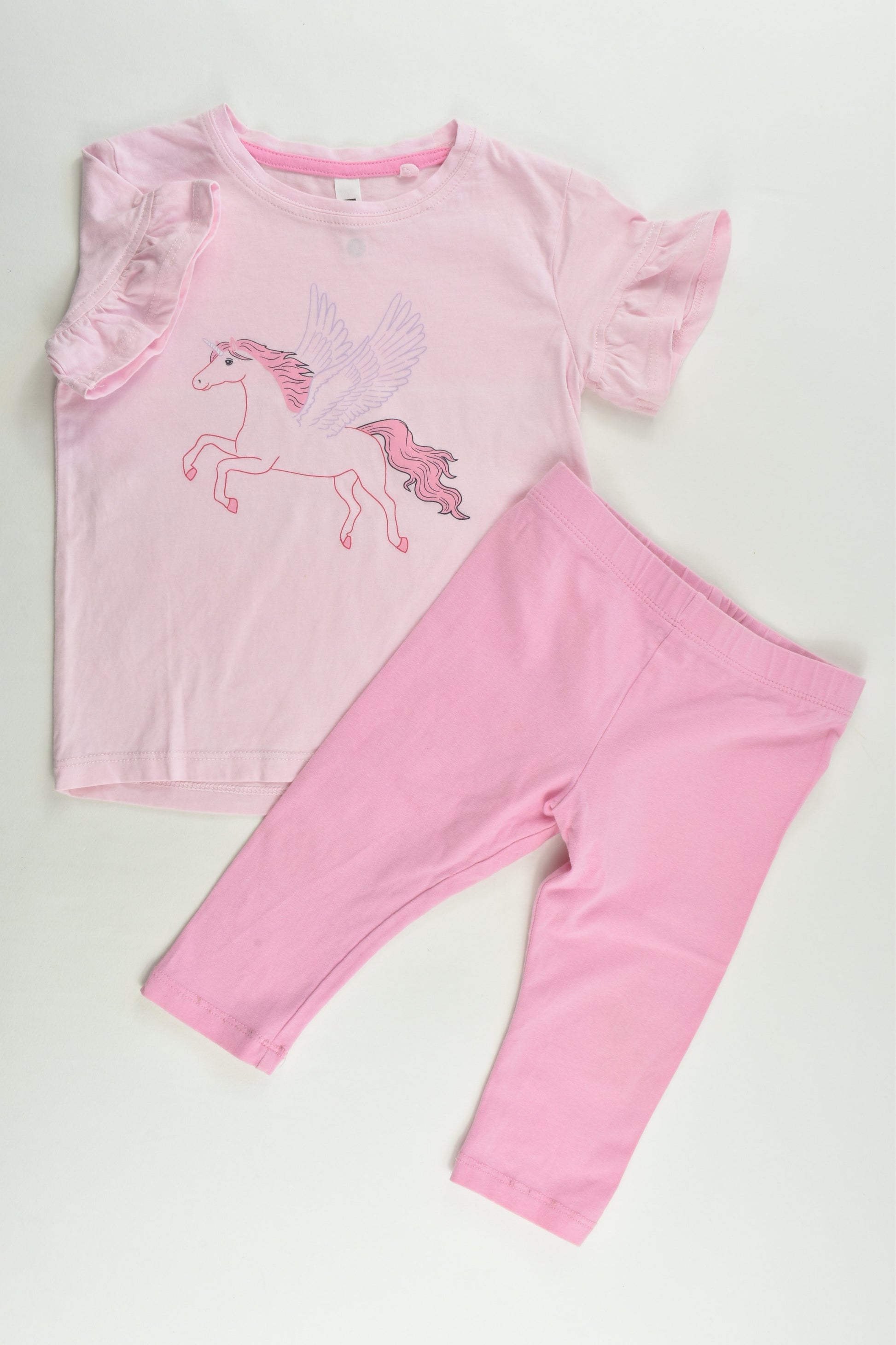 K-D Size 2 Unicorn T-shirt and Brilliant Basics 3/4 Leggings