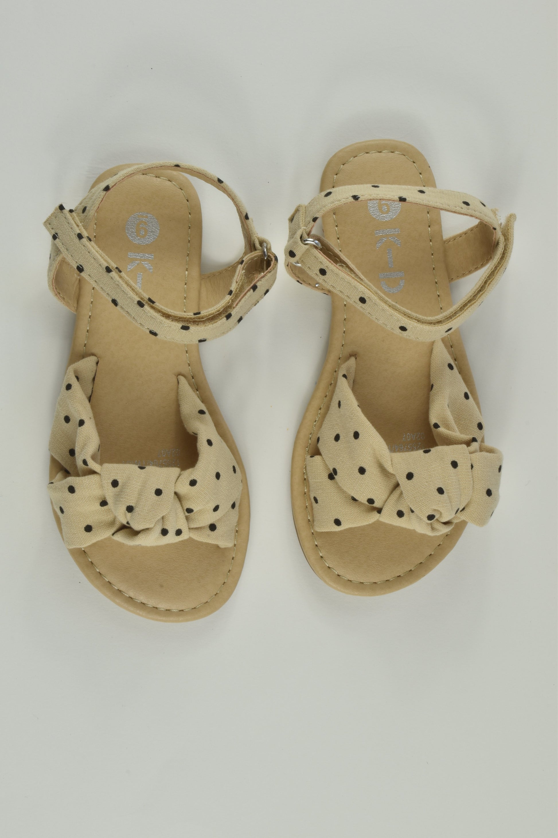 K-D Size 9 Sandals