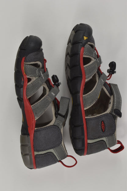 Keen Size US 1 Sandals